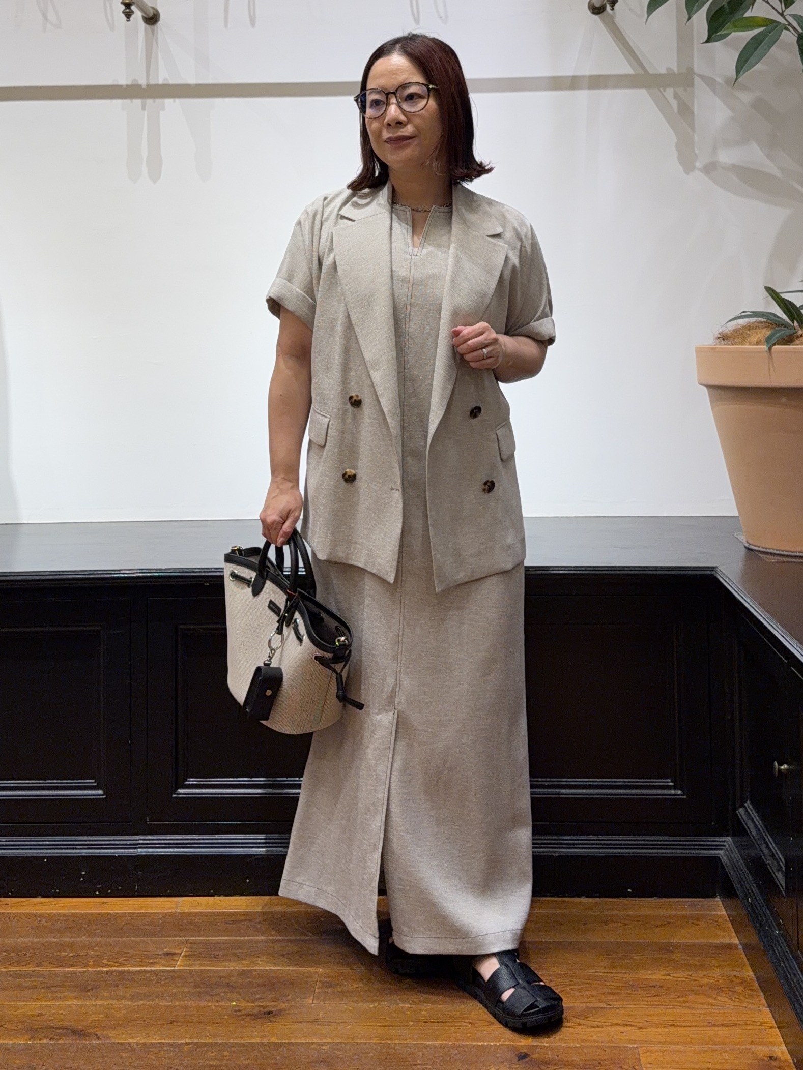 Asamiさんの「DRESSTERIOR｜【セットアップ可/UVカット/接触冷感/吸水速乾】ウォッシャブル リネンライクドルマンジャケット」を使ったコーディネート