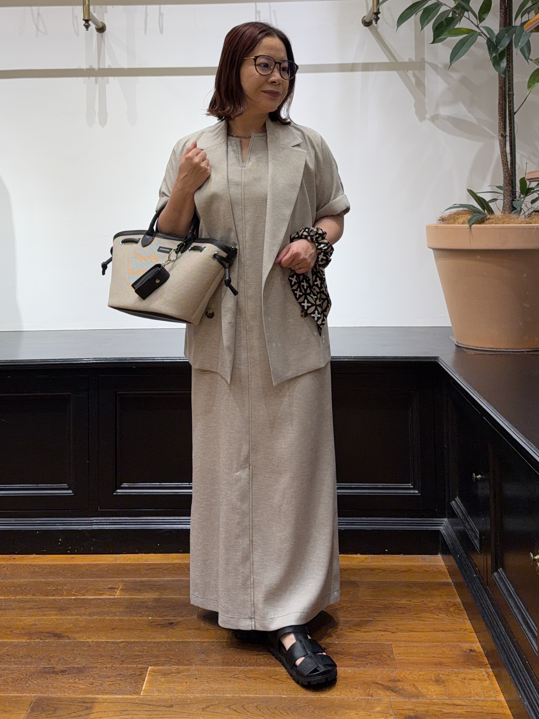 Asamiさんの「DRESSTERIOR｜【セットアップ可/UVカット/接触冷感/吸水速乾】ウォッシャブル リネンライクドルマンジャケット」を使ったコーディネート