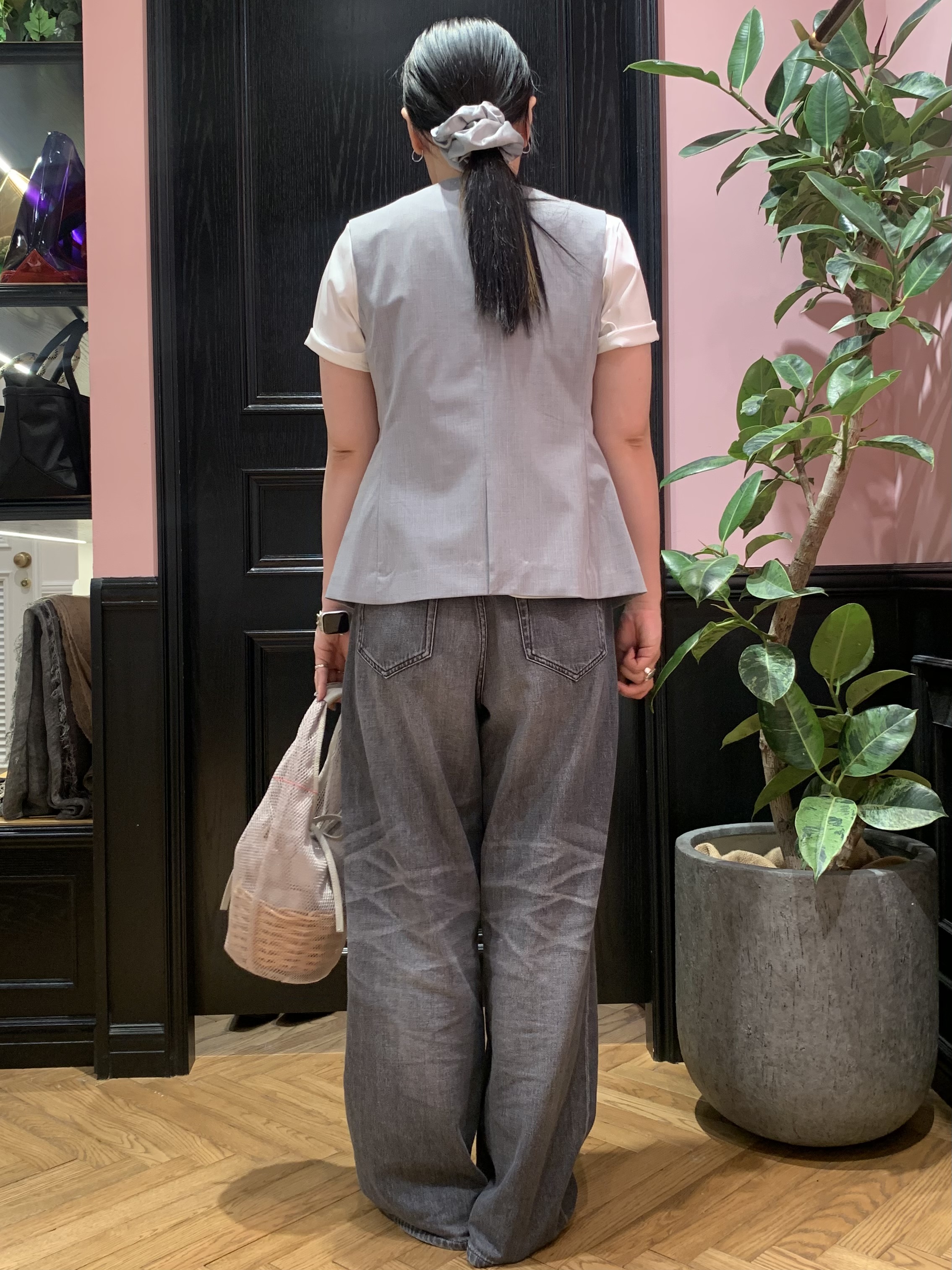 SAKAIさんの「DRESSTERIOR｜【接触冷感／抗菌防臭／消臭】アイスクリアコットンTシャツ」を使ったコーディネート