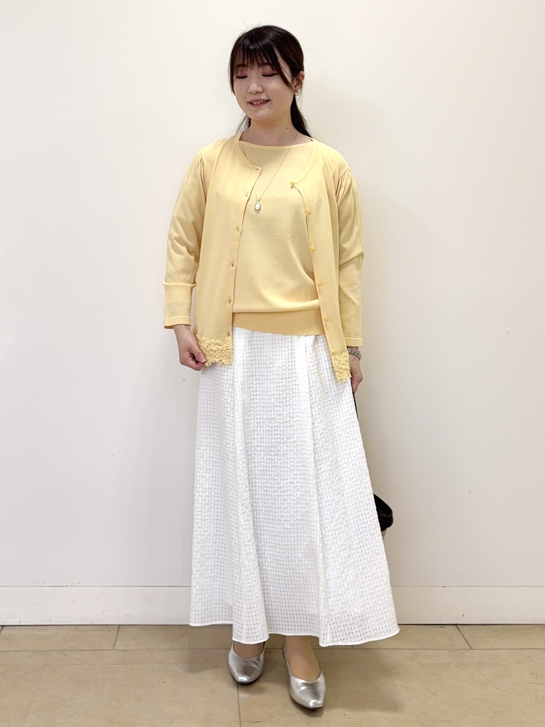 mikiさんの「Reflect｜レースデザイン ニットカーディガン」を使ったコーディネート