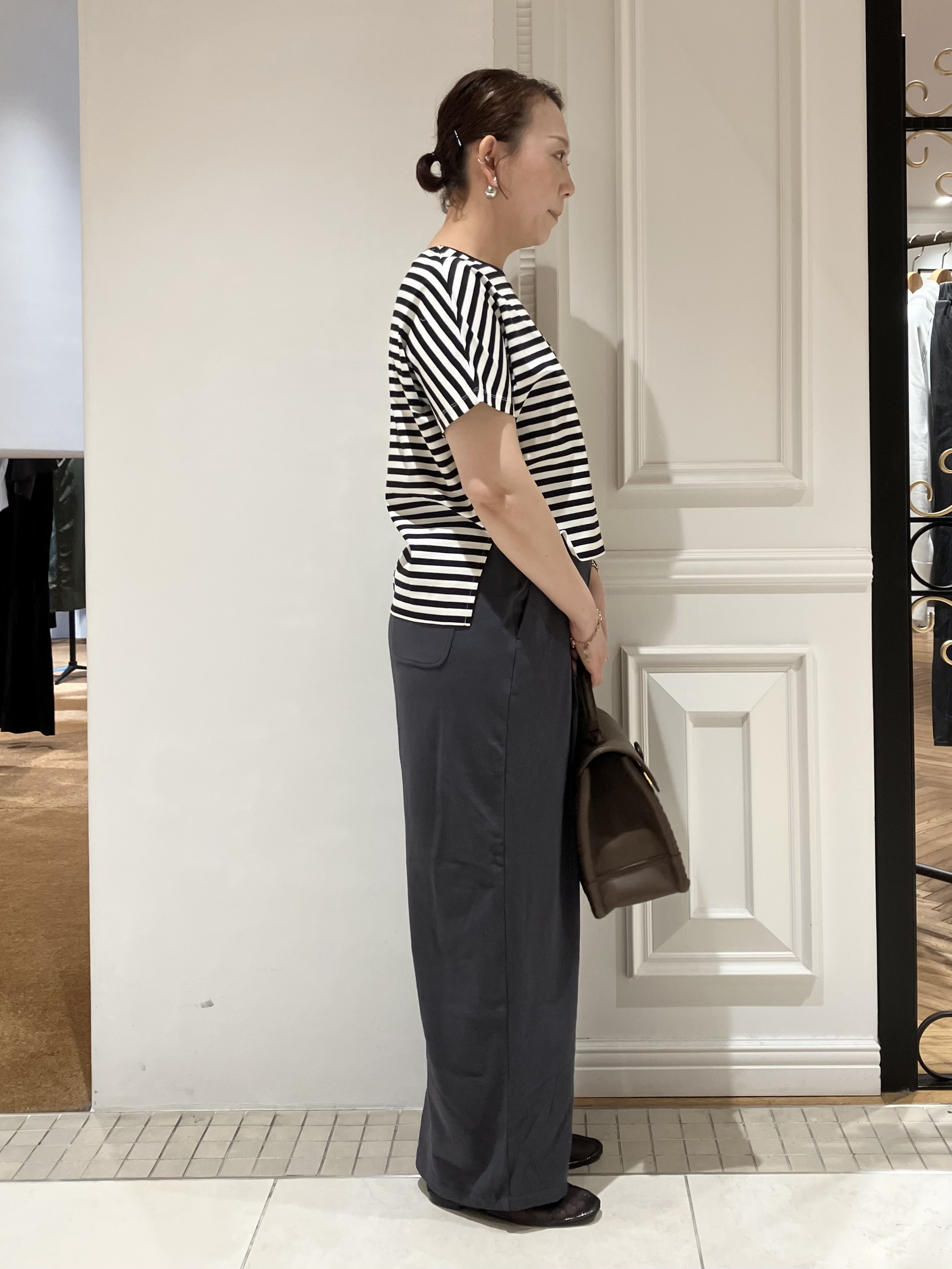 TAJIさんの「DRESSTERIOR｜【接触冷感／抗菌防臭／消臭】アイスクリアコットンドルマンスリーブボーダーTシャツ」を使ったコーディネート