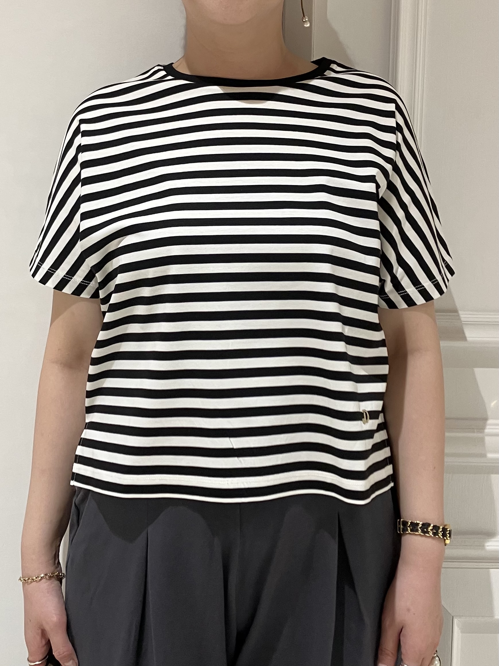 TAJIさんの「DRESSTERIOR｜【接触冷感／抗菌防臭／消臭】アイスクリアコットンドルマンスリーブボーダーTシャツ」を使ったコーディネート