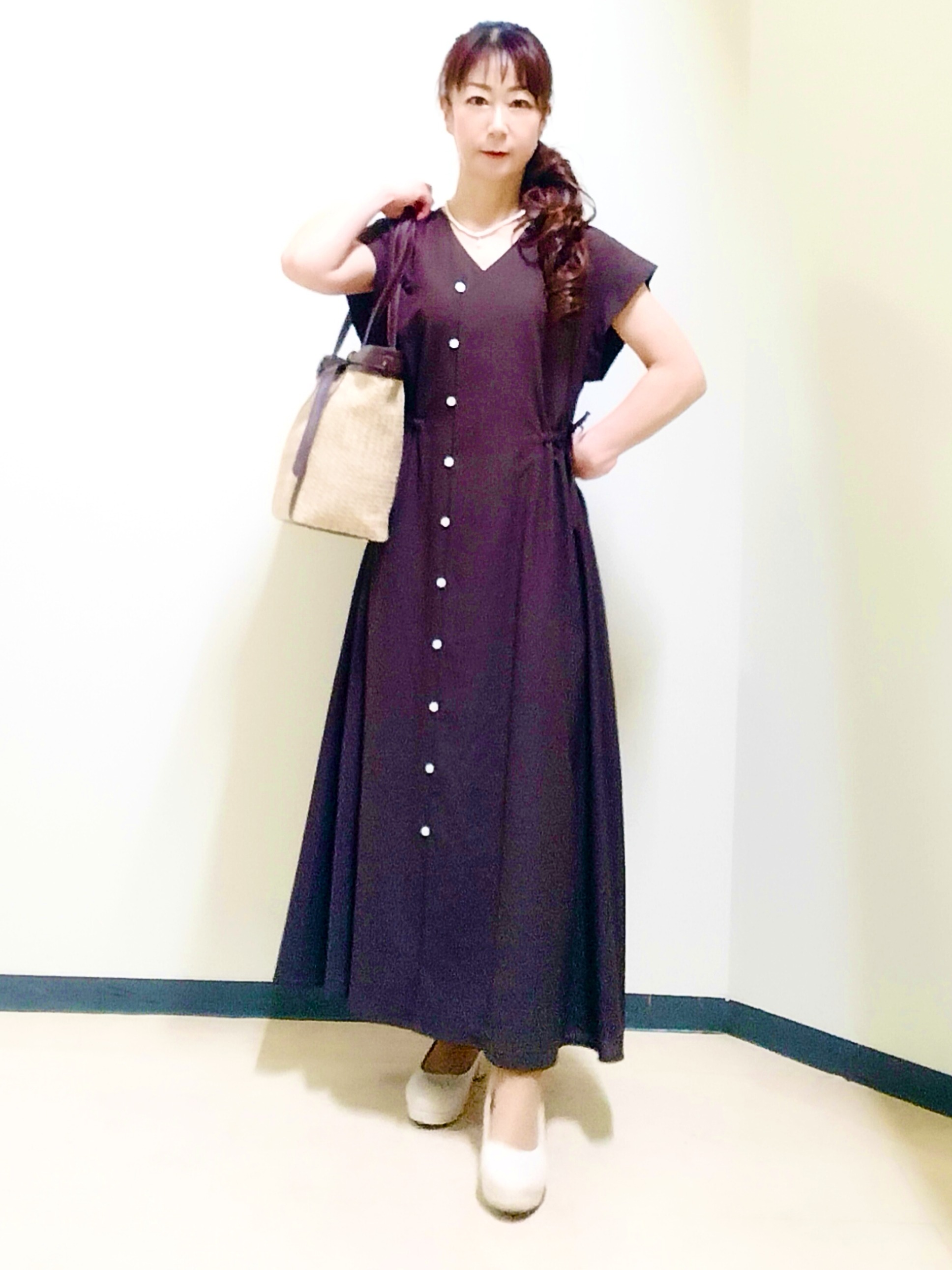 花さんの「Reflect｜【通気性あり／涼しい／マシンウォッシャブル】フロントボタンワンピース」を使ったコーディネート