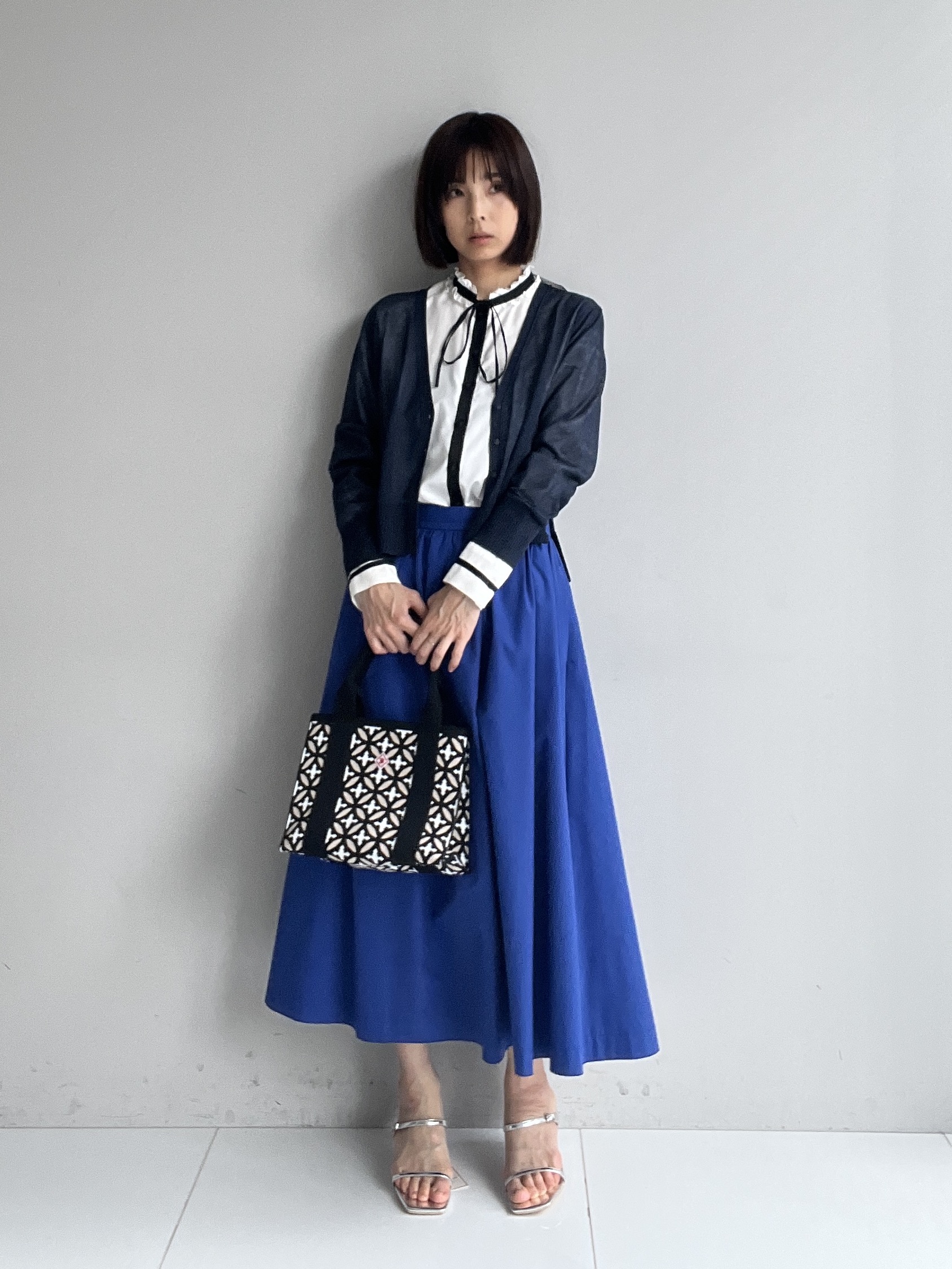 misaさんの「DRESSTERIOR｜【日除け/冷房対策】ウォッシャブルシアーカーディガン」を使ったコーディネート