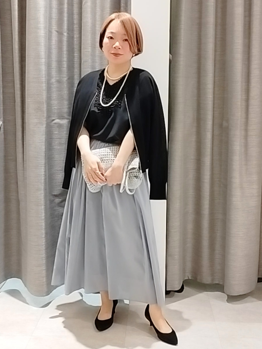 s u g iさんの「UNTITLED｜【アンサンブル可/日除け・冷房対策】シアーレーヨンZIPカーディガン」を使ったコーディネート
