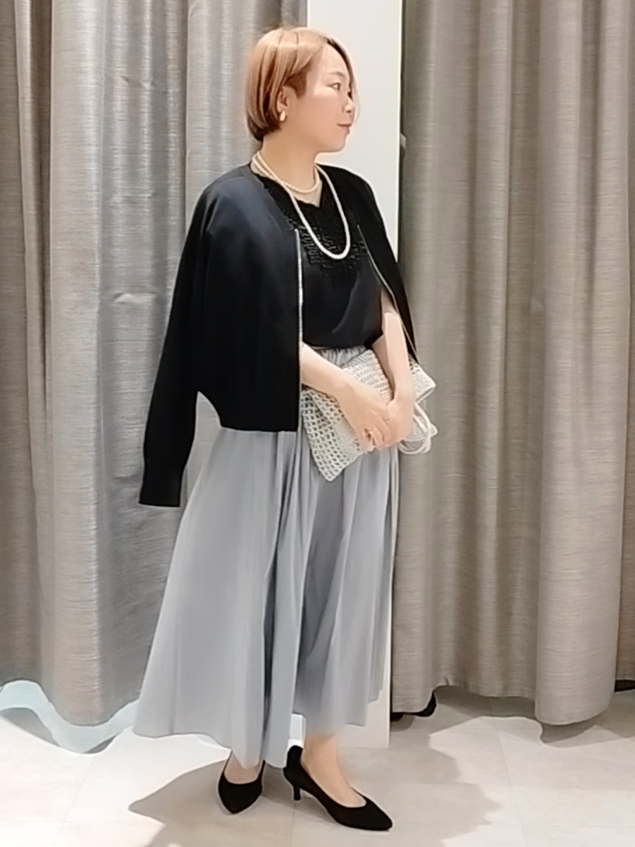 s u g iさんの「UNTITLED｜【アンサンブル可/日除け・冷房対策】シアーレーヨンZIPカーディガン」を使ったコーディネート