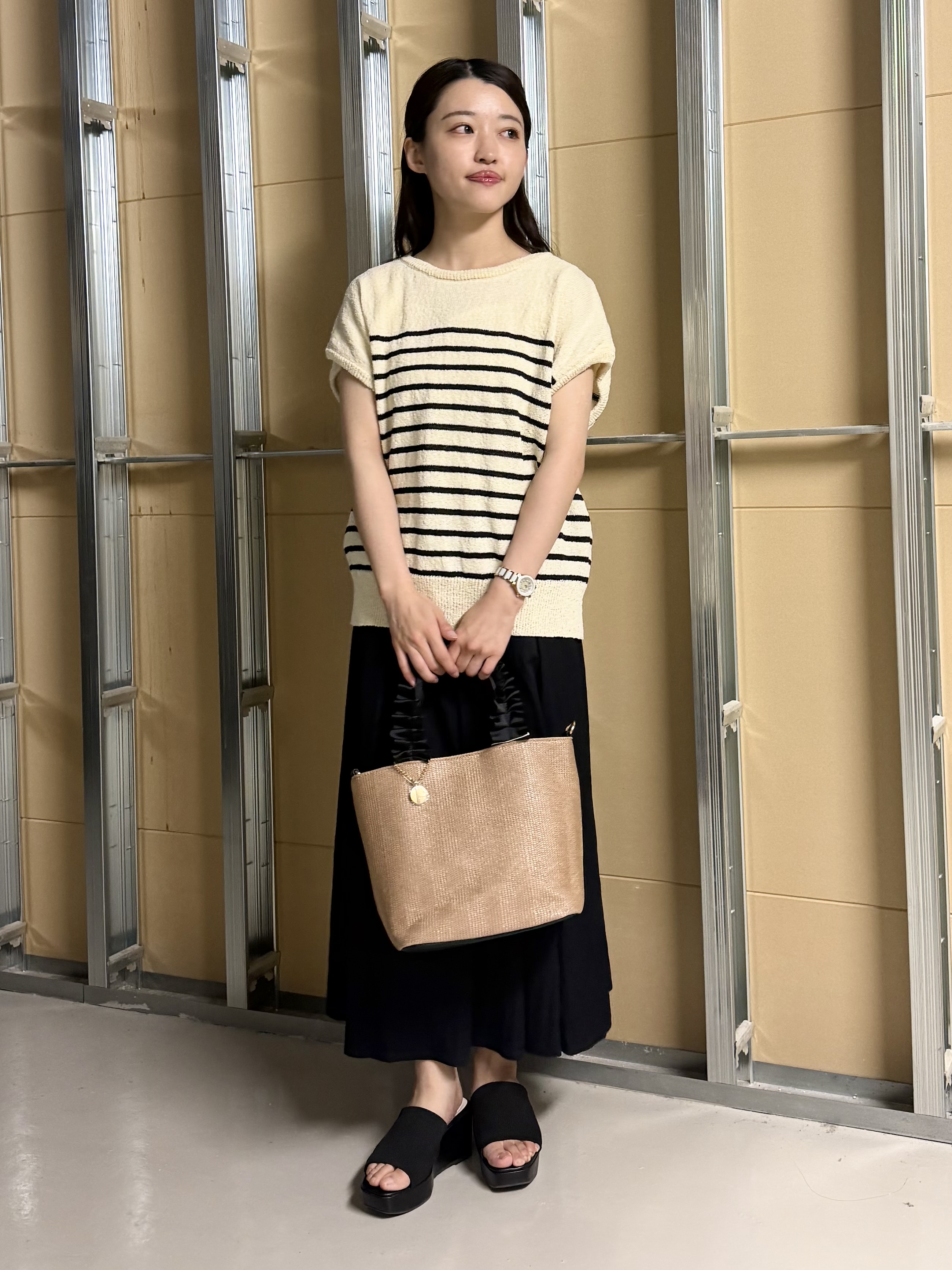 sahoさんの「THE SHOP TK｜さりげない抜け感 ペーパーヤーン風ニット」を使ったコーディネート