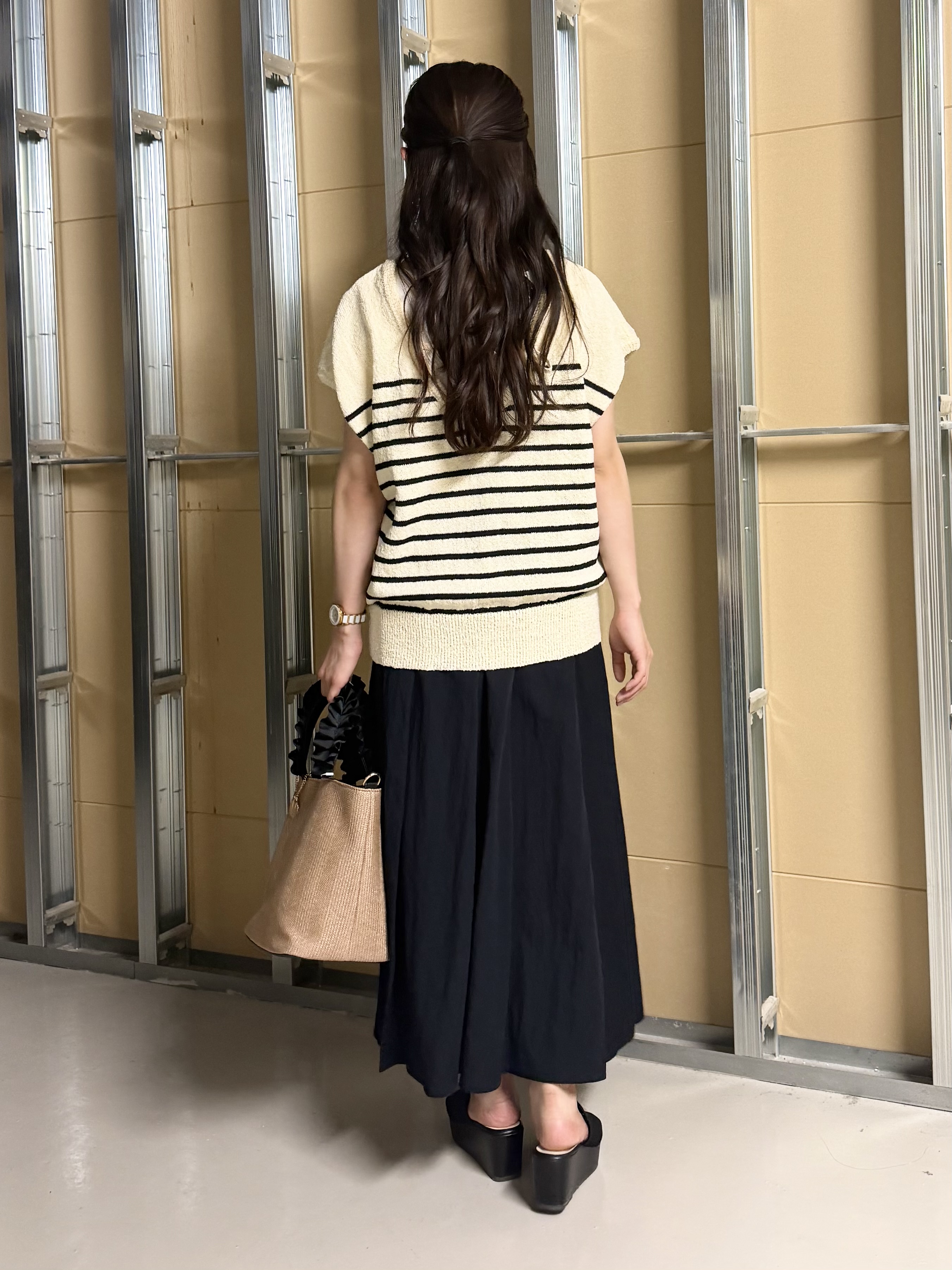 sahoさんの「THE SHOP TK｜さりげない抜け感 ペーパーヤーン風ニット」を使ったコーディネート
