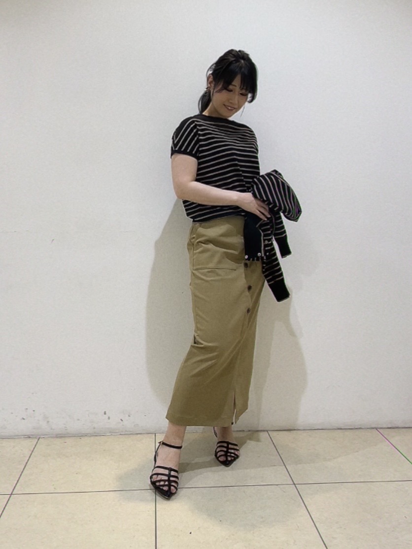 watanabeさんの「UNTITLED｜【9色展開/アンサンブル可】コットンクルーネックカーディガン」を使ったコーディネート