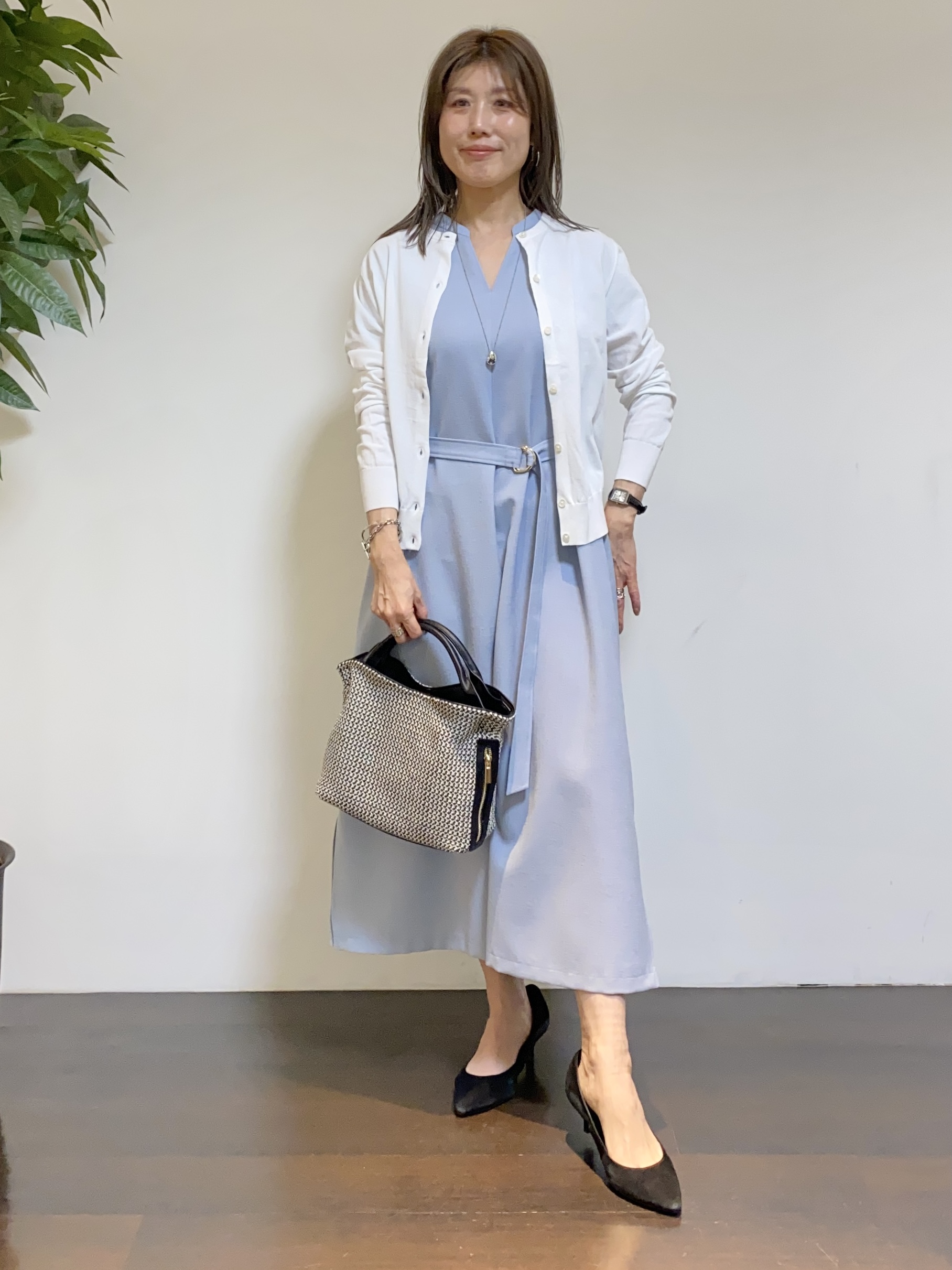 tomoさんの「UNTITLED｜【9色展開/アンサンブル可】コットンクルーネックカーディガン」を使ったコーディネート