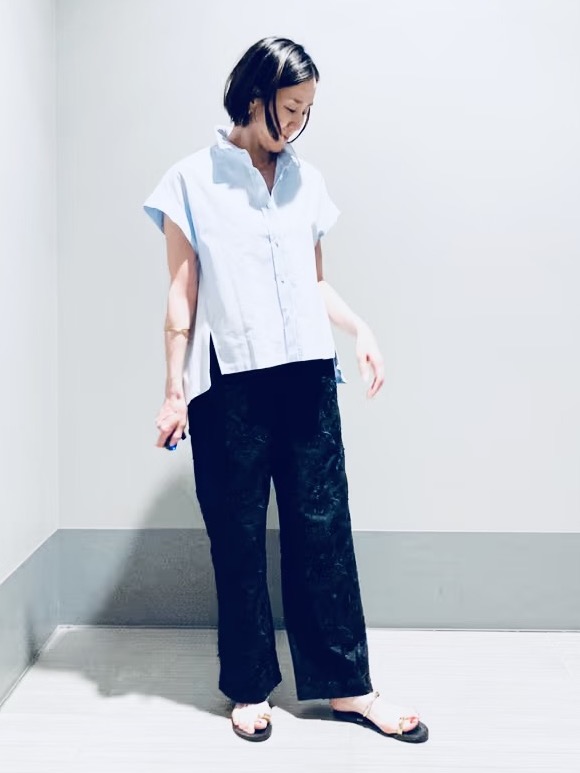 Furuさんの「DRESSTERIOR｜【毎年人気/ウォッシャブル】バックフレアオックスシャツ」を使ったコーディネート
