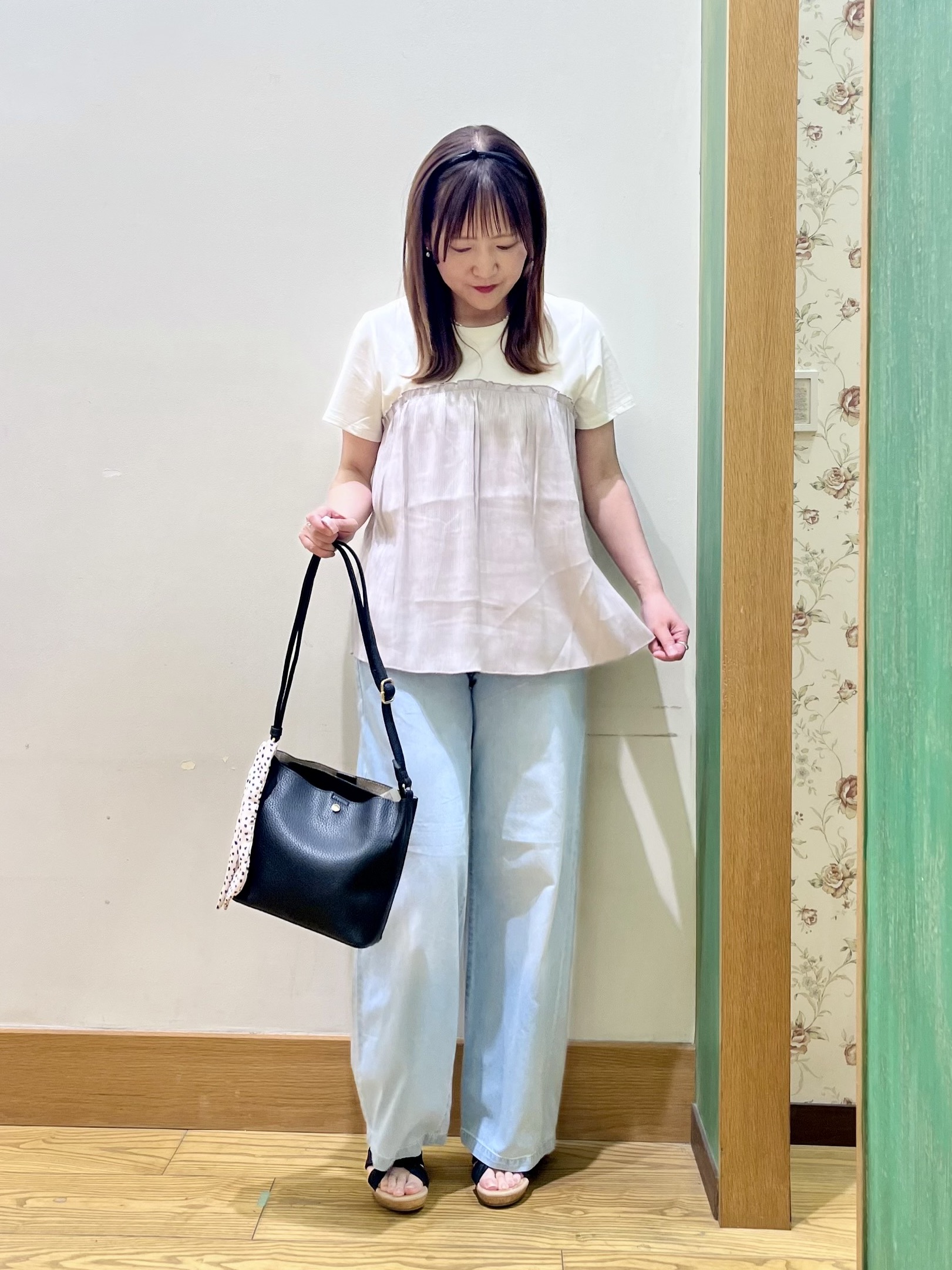 ゆっきーさんの「SHOO･LA･RUE｜【ひんやり/S-LL】1枚でインせず決まる きらきらビスチェ風Tシャツ」を使ったコーディネート