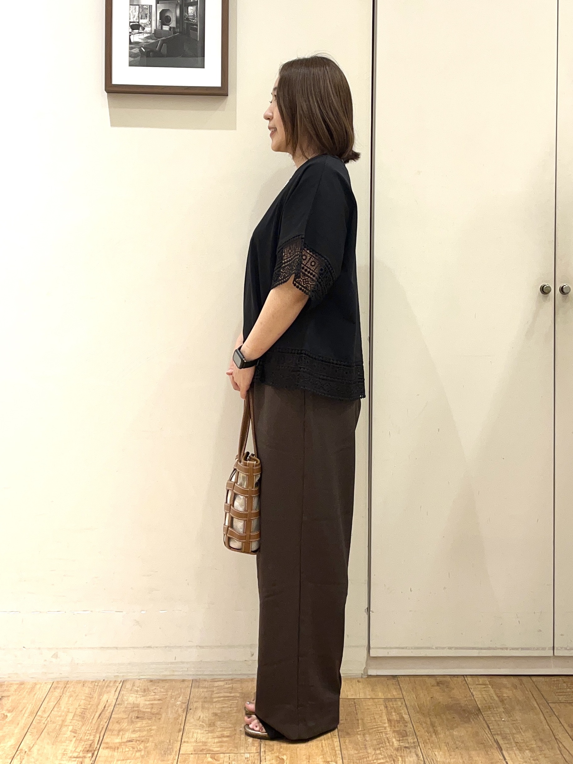 harusakuさんの「SHOO･LA･RUE｜【洗濯機可/ひんやり/体型カバー/S-LL】レース使いがポイント デザインTシャツ」を使ったコーディネート