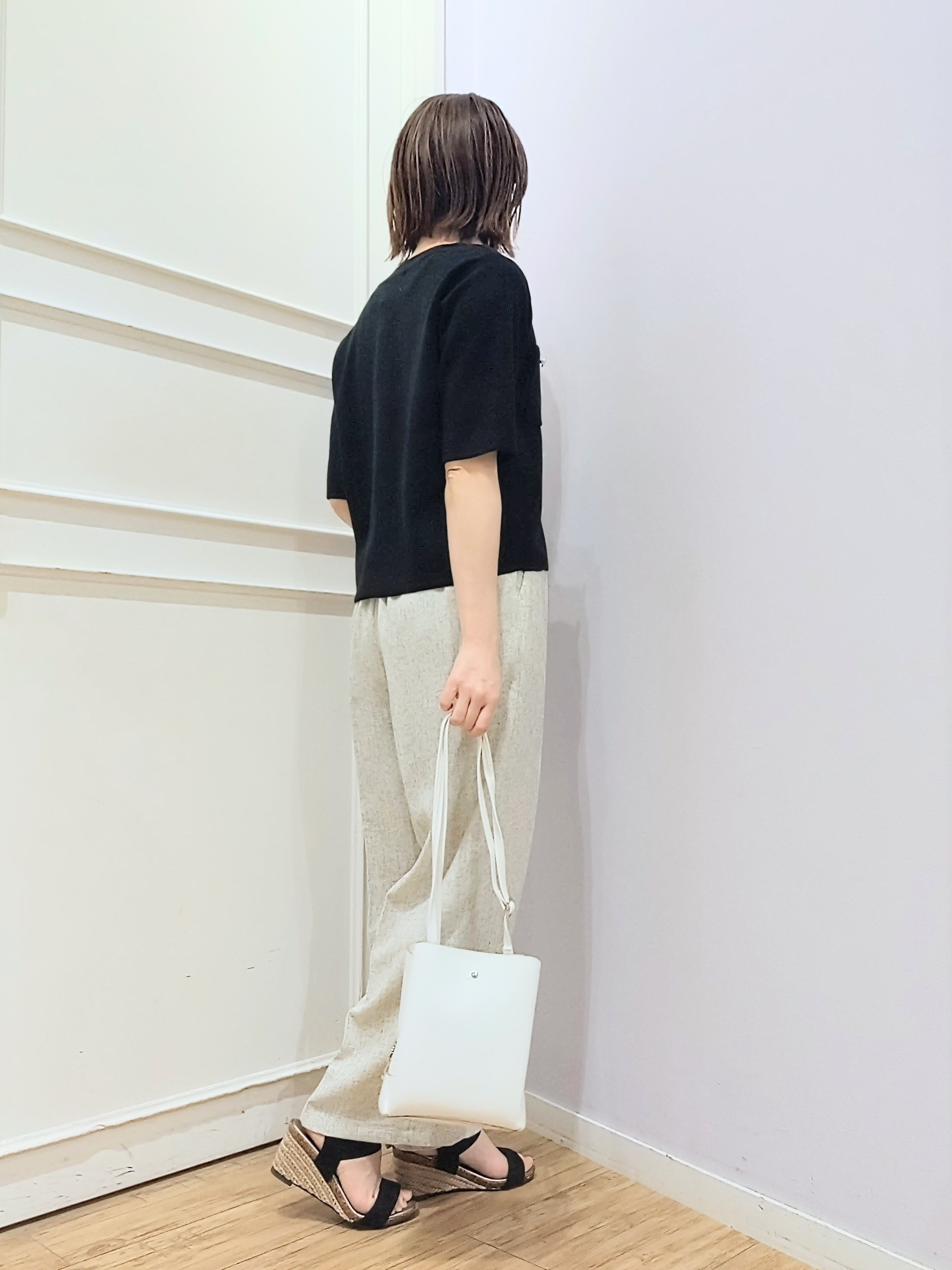 miomioさんの「SHOO･LA･RUE｜【S-LL/洗濯機可】金ボタン5分袖カーディガン」を使ったコーディネート