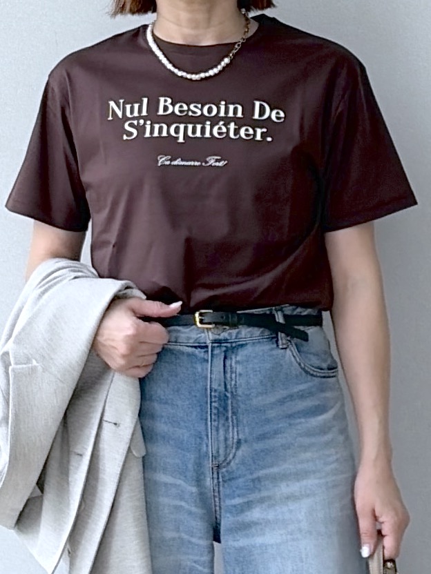 yoshikadoさんの「DRESSTERIOR｜【接触冷感／抗菌防臭／消臭】アイスクリアコットンフレンチロゴT」を使ったコーディネート