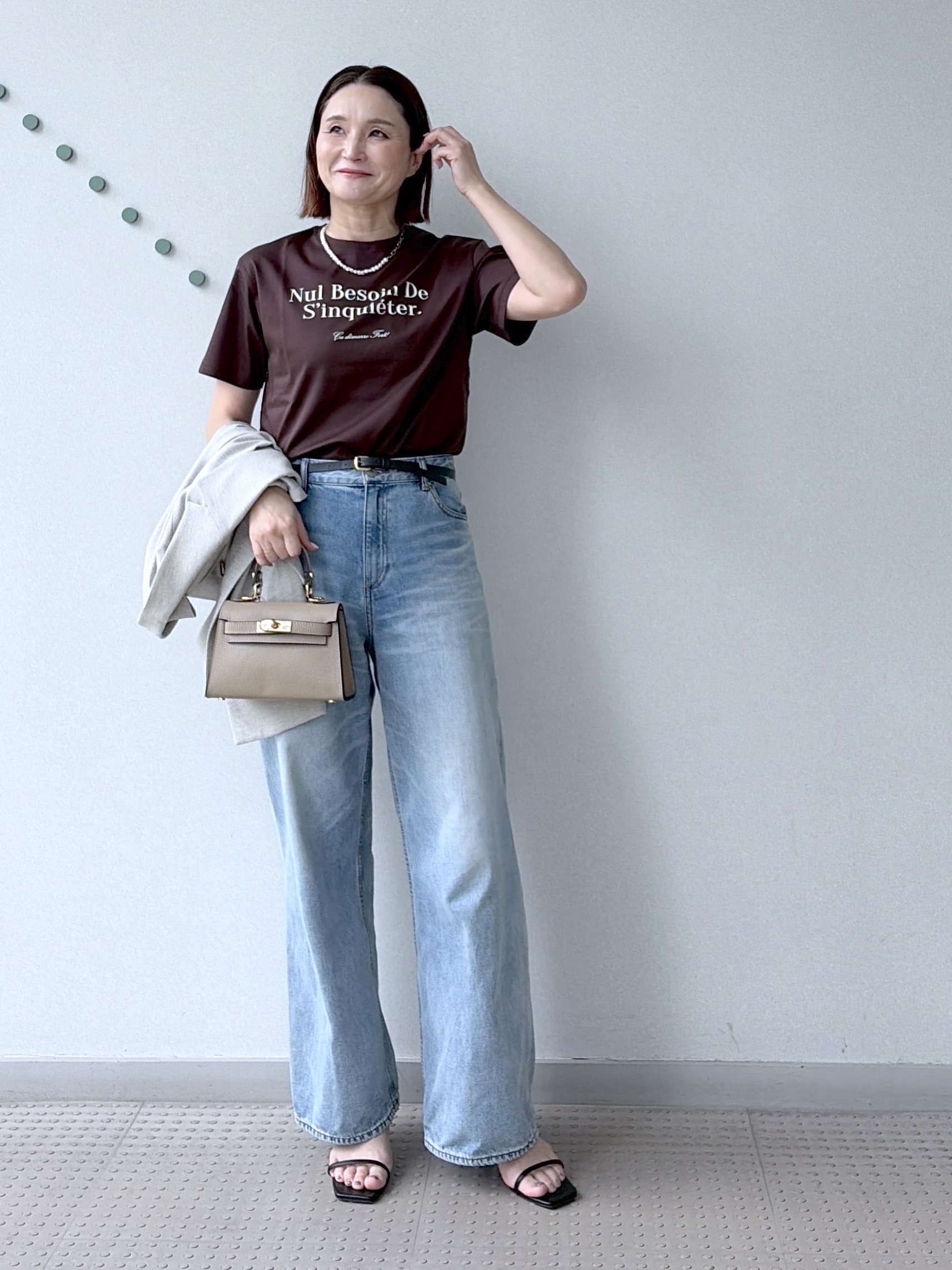 yoshikadoさんの「DRESSTERIOR｜【接触冷感／抗菌防臭／消臭】アイスクリアコットンフレンチロゴT」を使ったコーディネート