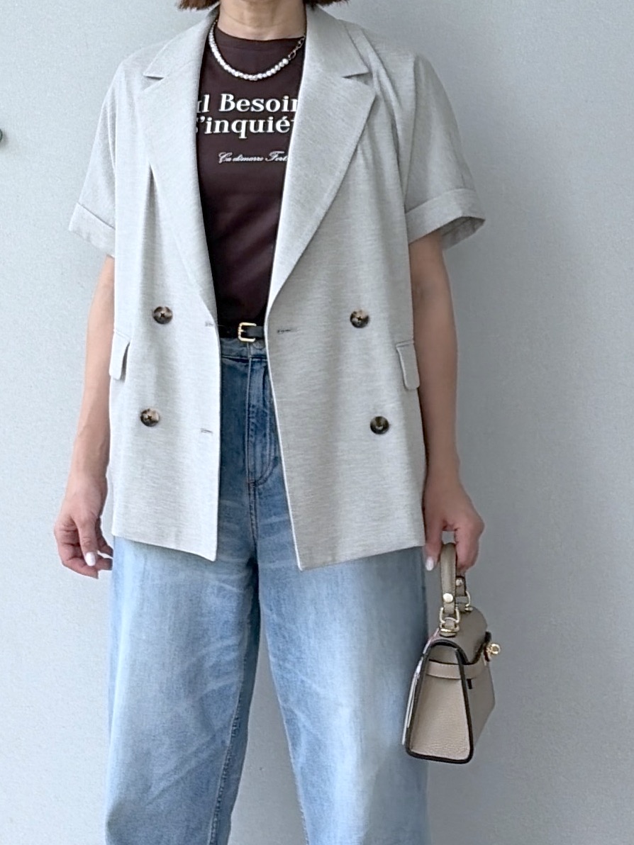yoshikadoさんの「DRESSTERIOR｜【接触冷感／抗菌防臭／消臭】アイスクリアコットンフレンチロゴT」を使ったコーディネート