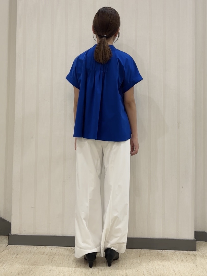 ちひさんの「INDIVI｜【撥水／UVケア／SETUP可能】軽量ベルト付ワイドストレートパンツ」を使ったコーディネート