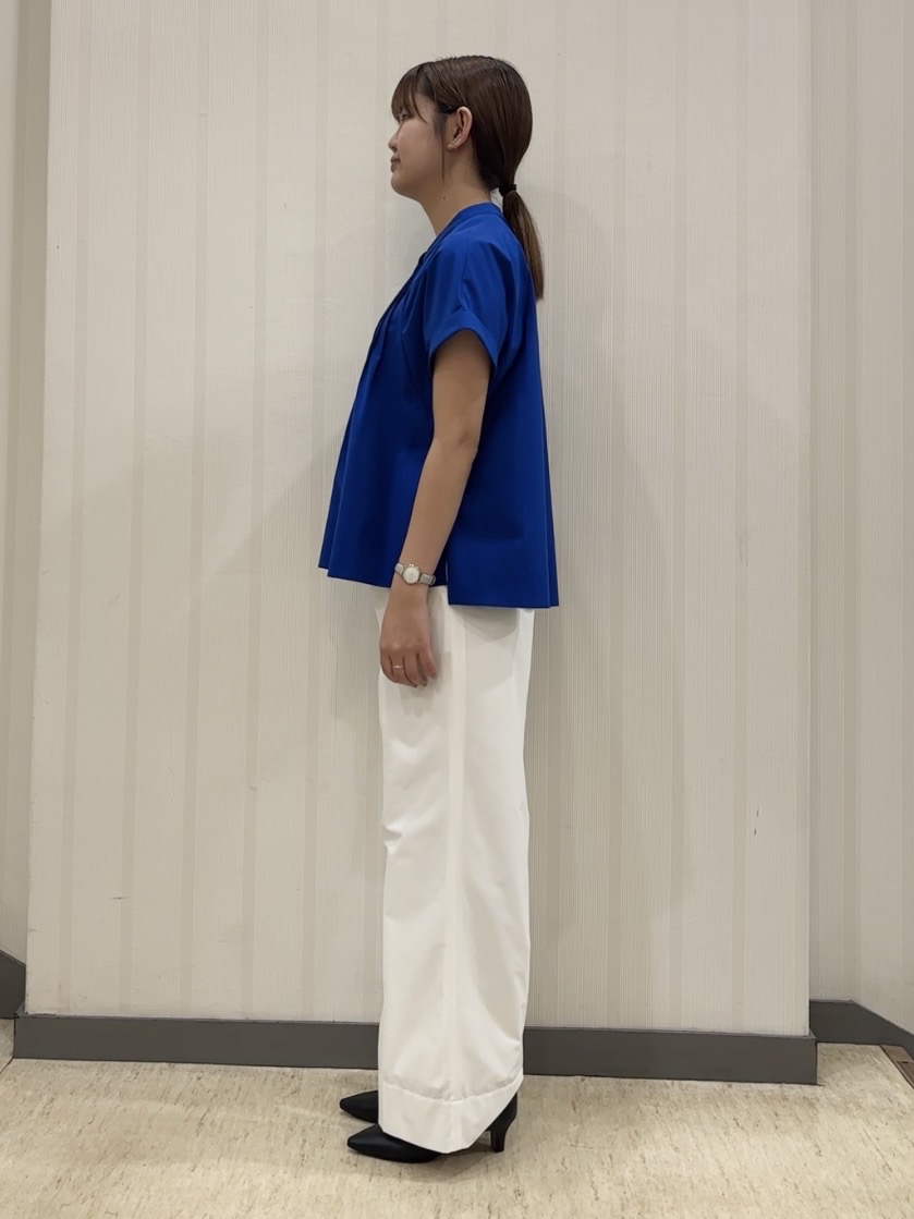 ちひさんの「INDIVI｜【撥水／UVケア／SETUP可能】軽量ベルト付ワイドストレートパンツ」を使ったコーディネート