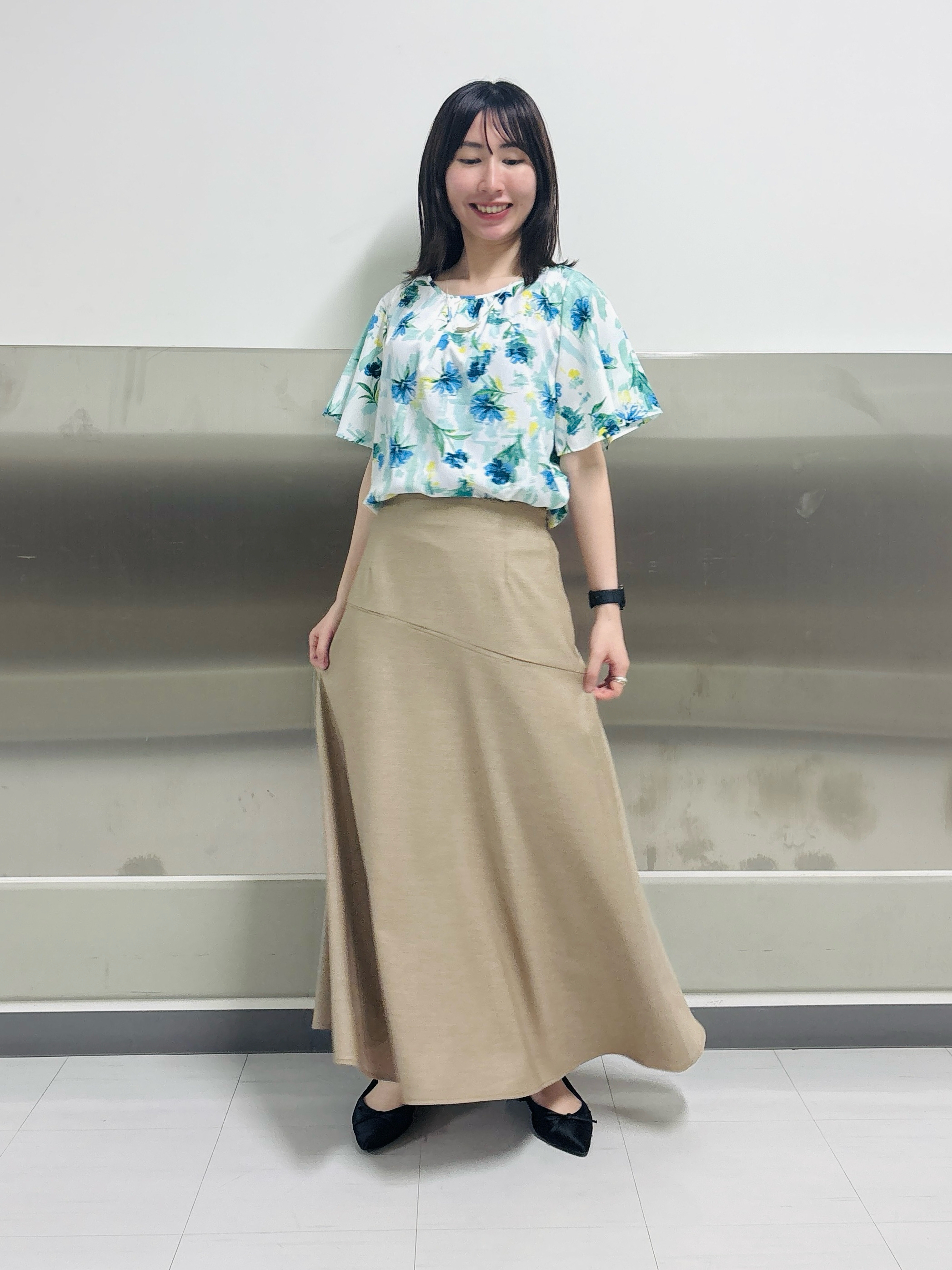 Yoshimiさんの「INDIVI｜【洗える／UVケア／すっきり見え】ナローフレアスカート」を使ったコーディネート