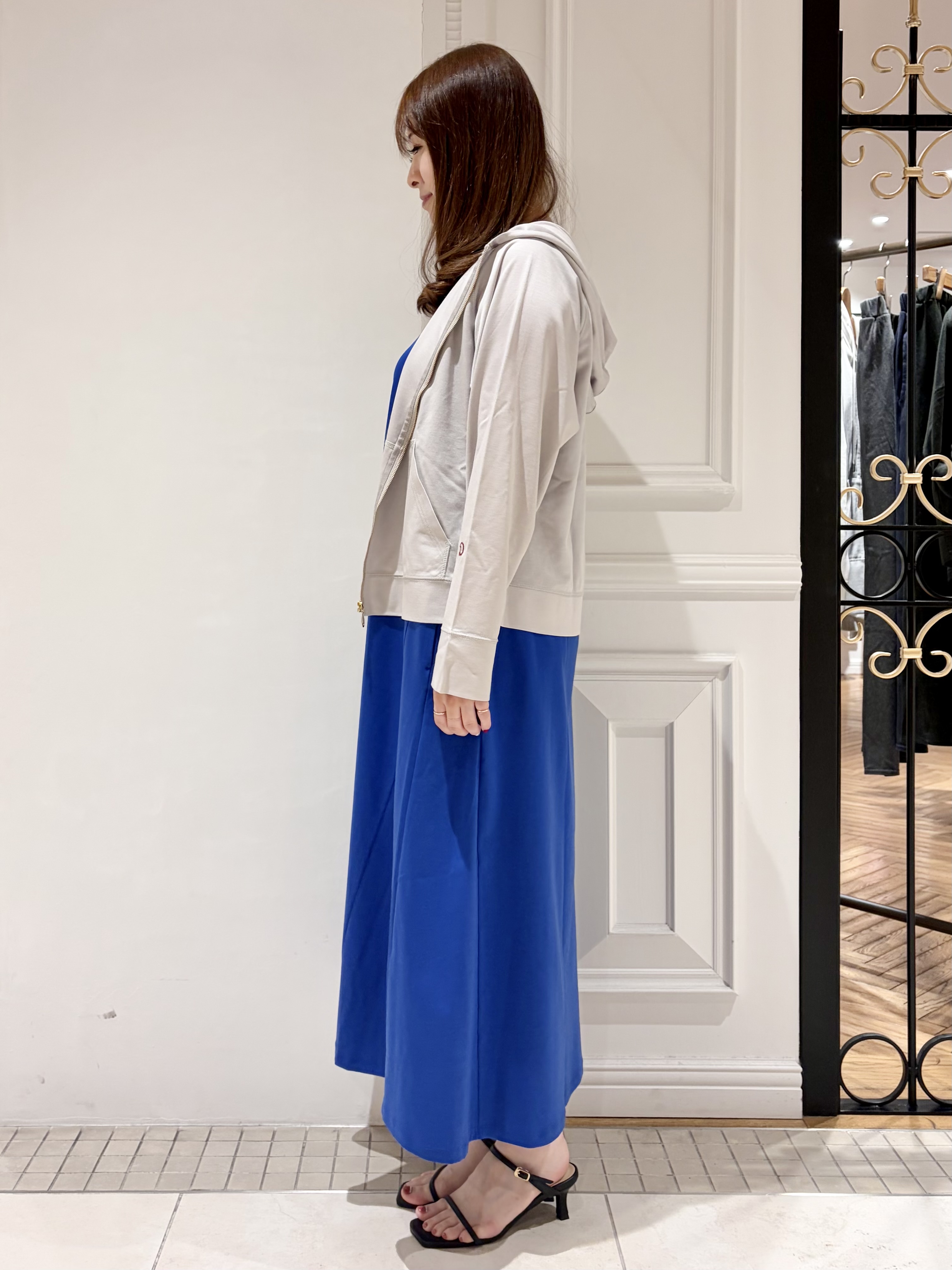 minowaさんの「DRESSTERIOR｜【接触冷感/日除け対策】UVカット サマーライトパーカー」を使ったコーディネート