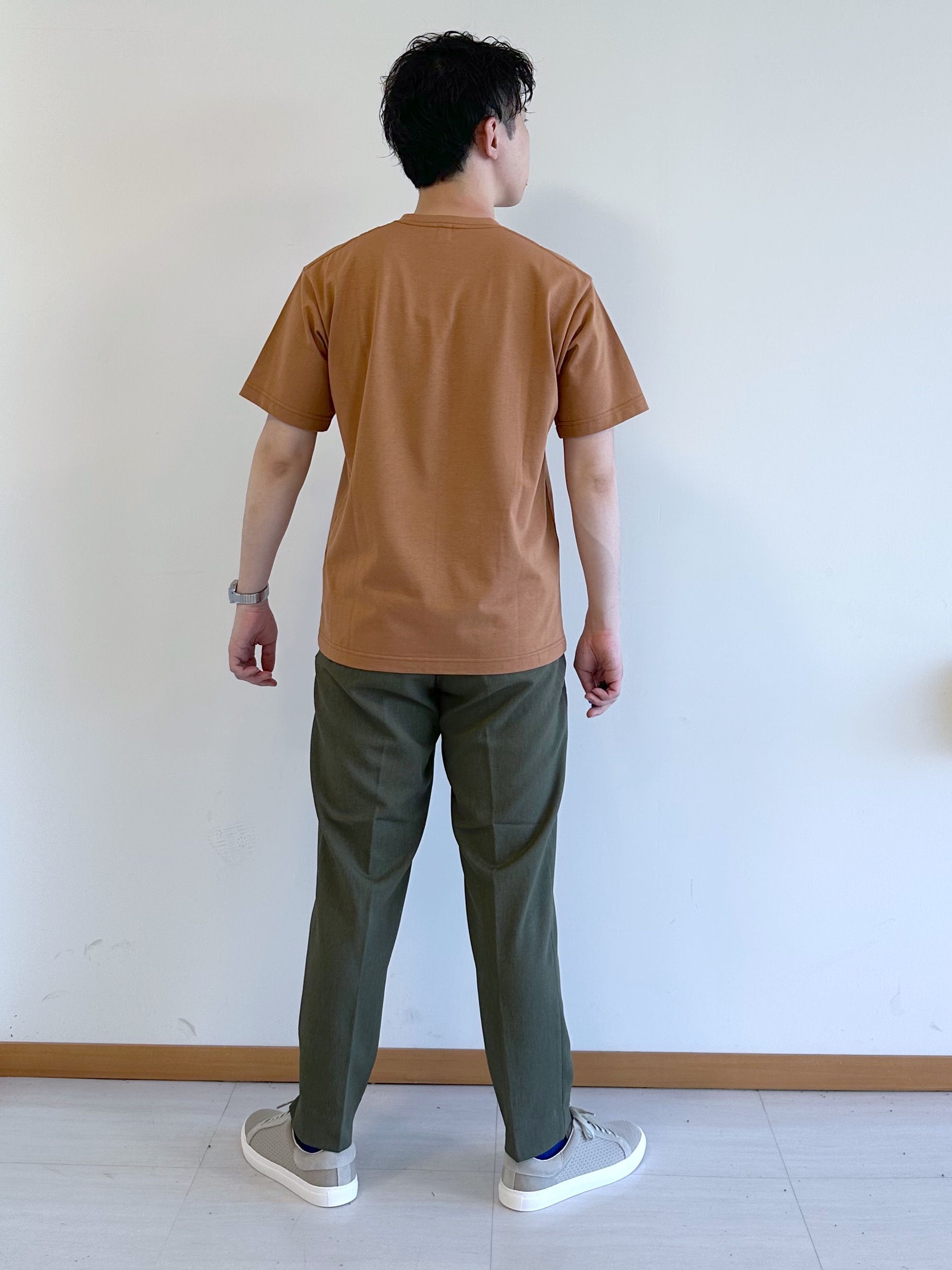 イッシーさんの「TAKEO KIKUCHI｜ポートレートアートＴシャツ」を使ったコーディネート