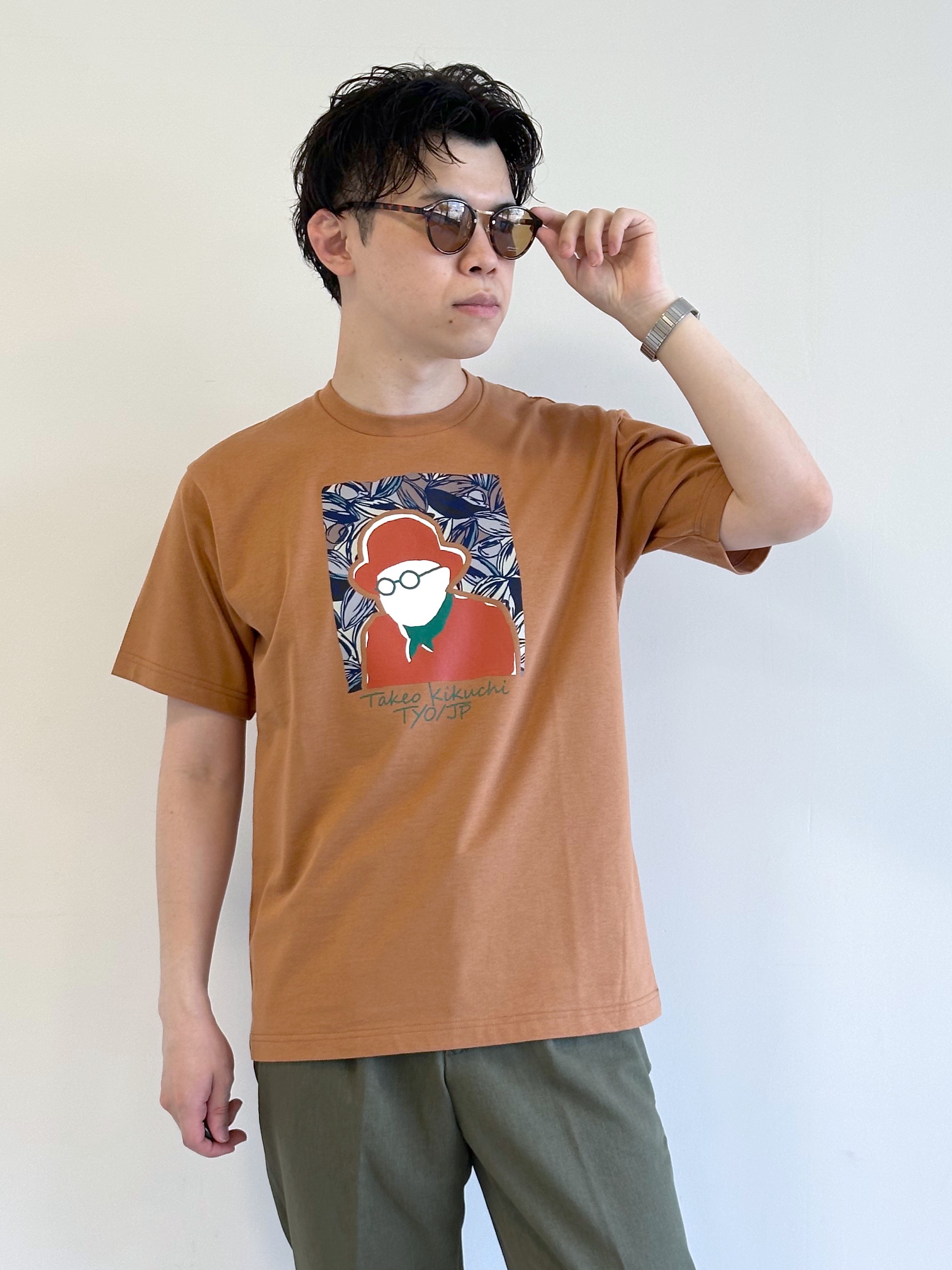 イッシーさんの「TAKEO KIKUCHI｜ポートレートアートＴシャツ」を使ったコーディネート