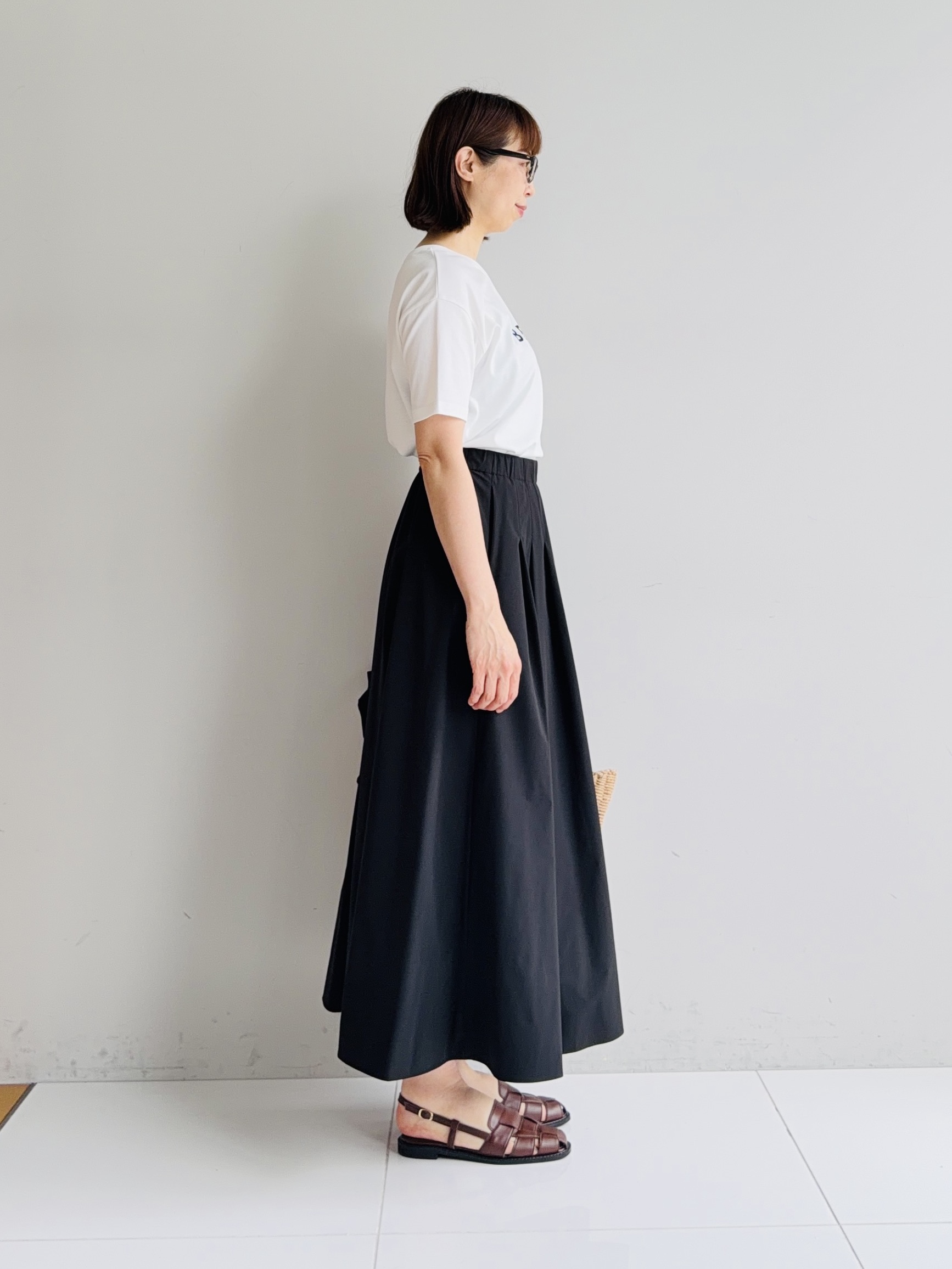 murayamaさんの「INDIVI｜【洗える／シアーラメ】ブルゾン風ジップアップニットカーディガン」を使ったコーディネート