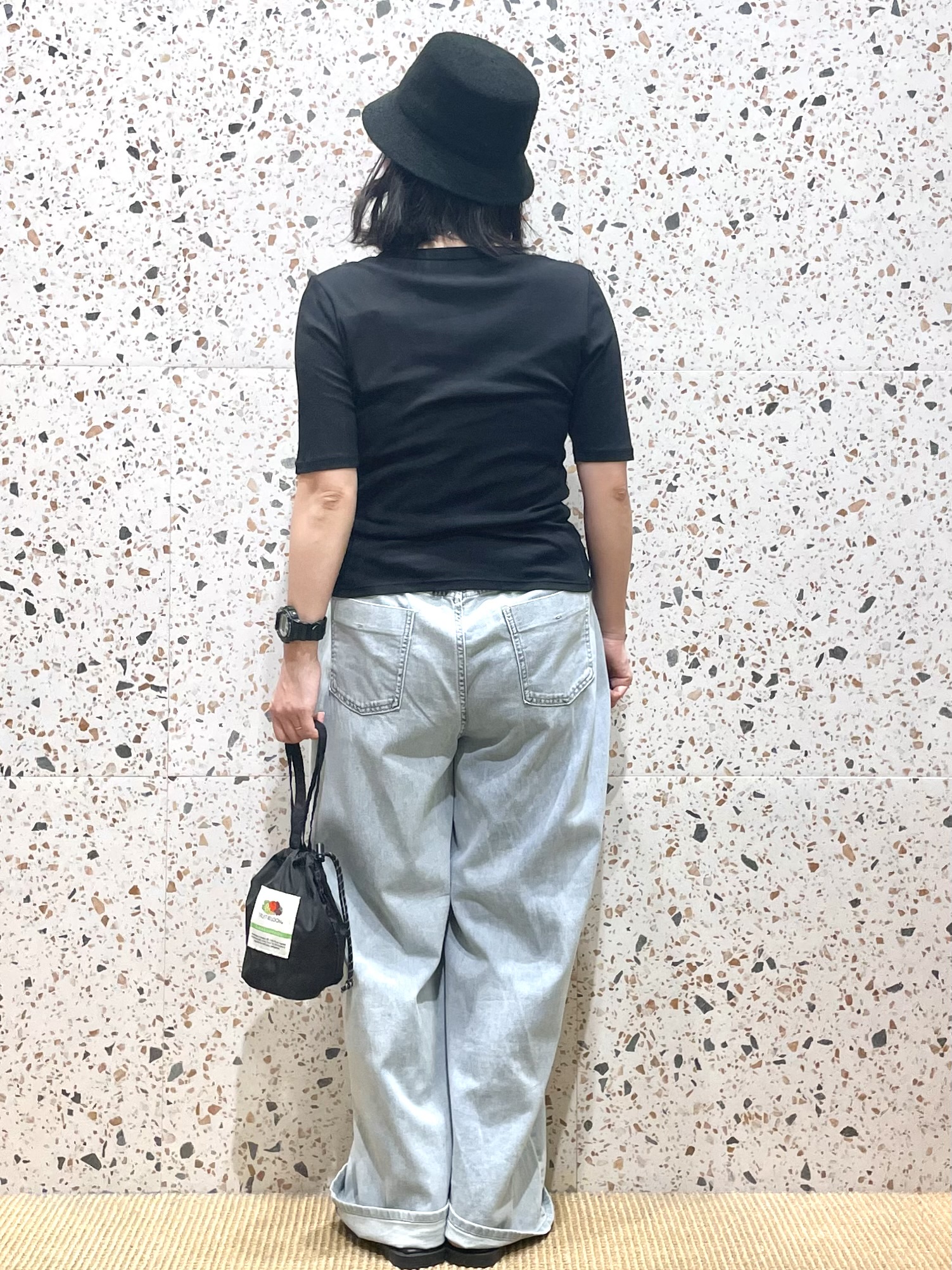 シゲリさんの「OPAQUE.CLIP｜シアーコットンヘンリーネックカットソー【洗濯機OK】」を使ったコーディネート