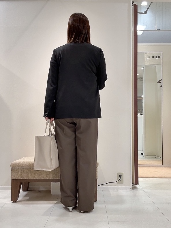 YUIさんの「UNTITLED｜【さらりと快適/セットアップ可/UV/接触冷感】スラブカラーレスジャケット」を使ったコーディネート