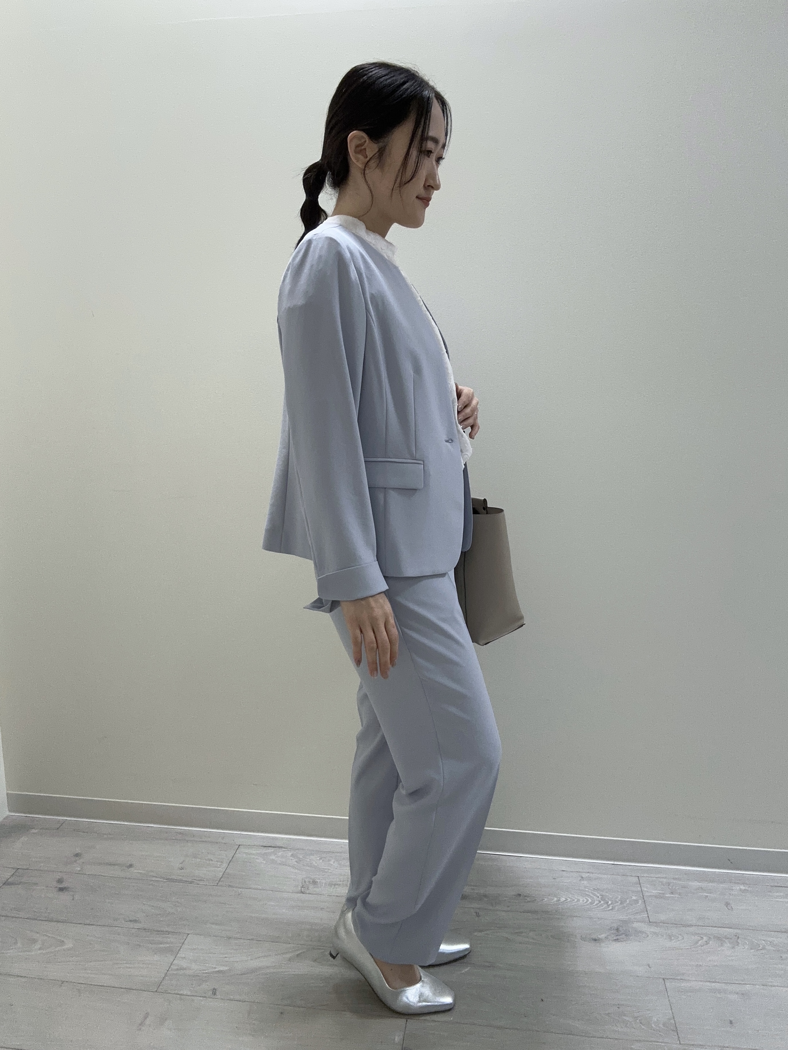 末廣美智子さんの「Reflect｜【UVカット／接触冷感／セットアップ可】ノーカラージャケット」を使ったコーディネート
