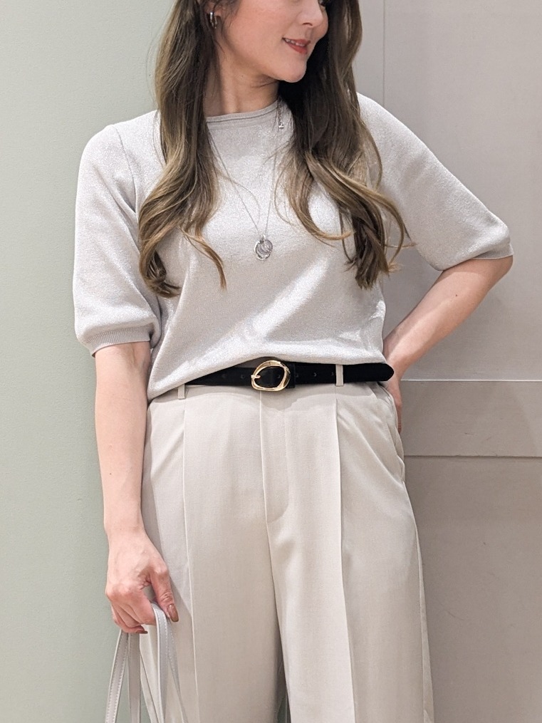 kuwawaさんの「grove｜【シリーズ累計36万枚/UVカット・ひんやり・洗濯機OK】やわらかドライタッチ 五分袖クルーネックニ」を使ったコーディネート