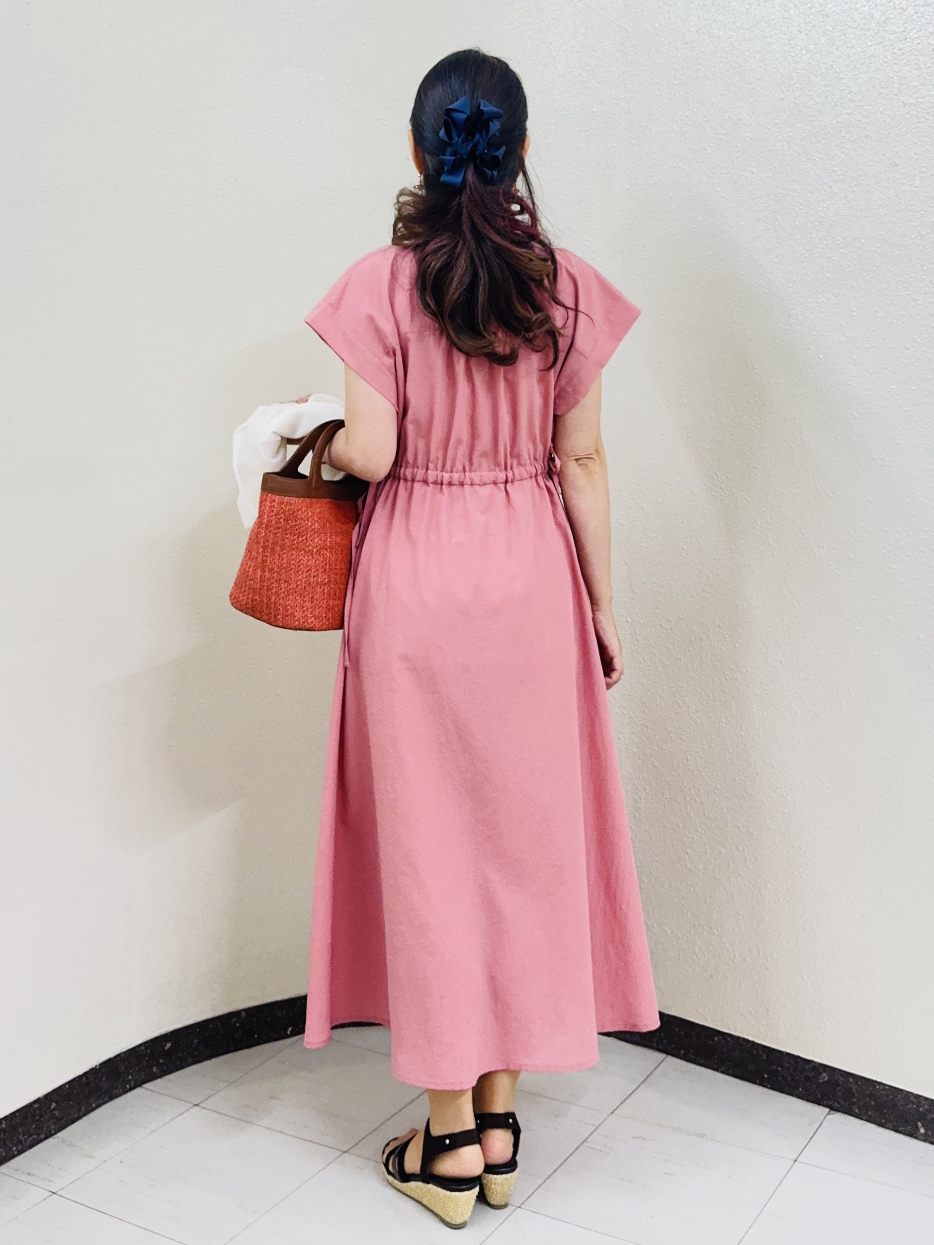 ⭐︎Eimi⭐︎さんの「Reflect｜【通気性あり／涼しい／マシンウォッシャブル】フロントボタンワンピース」を使ったコーディネート