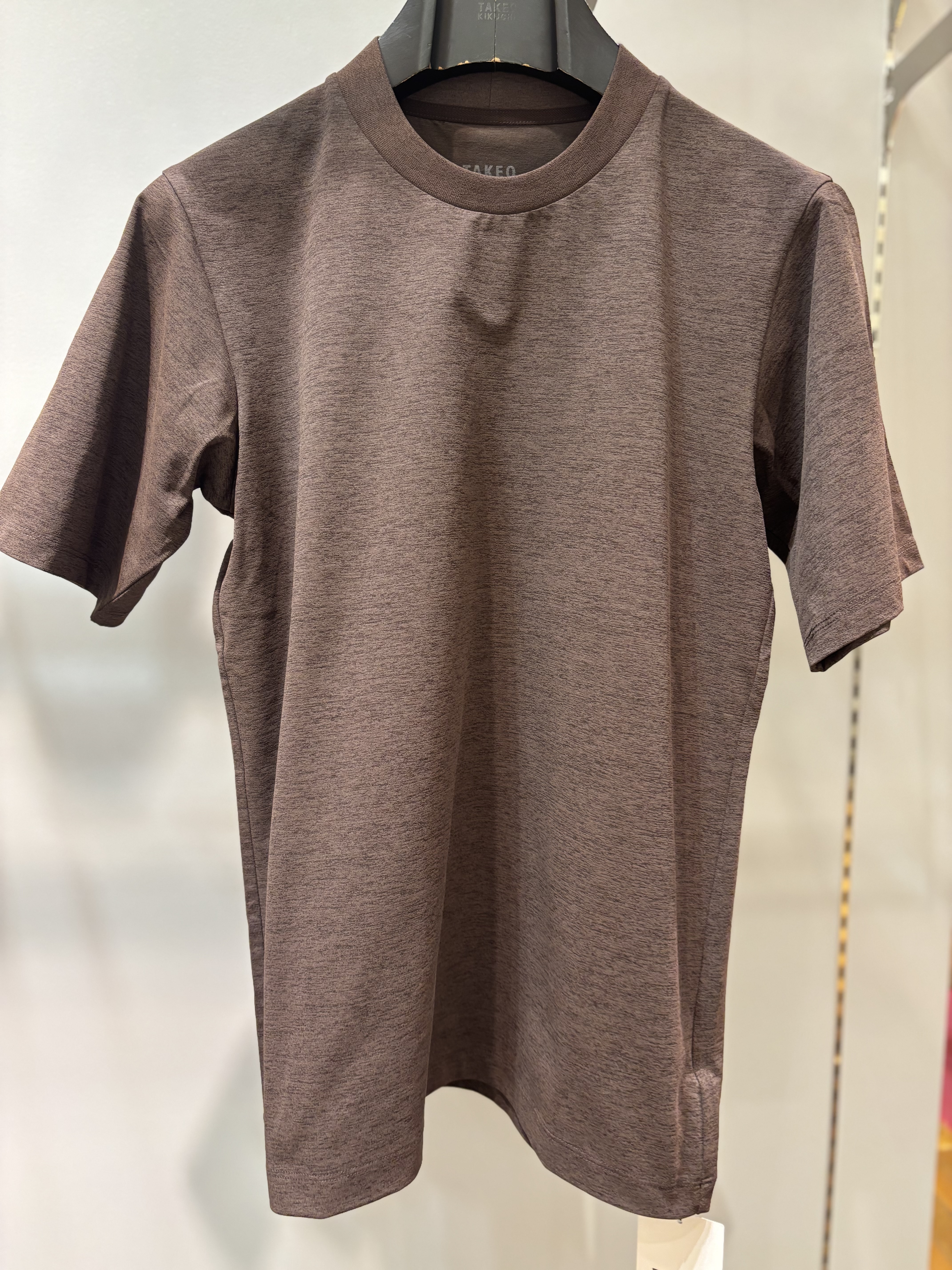 ヒナさんの「TAKEO KIKUCHI｜【汗染み軽減/接触冷感】テーラード Tシャツ」を使ったコーディネート