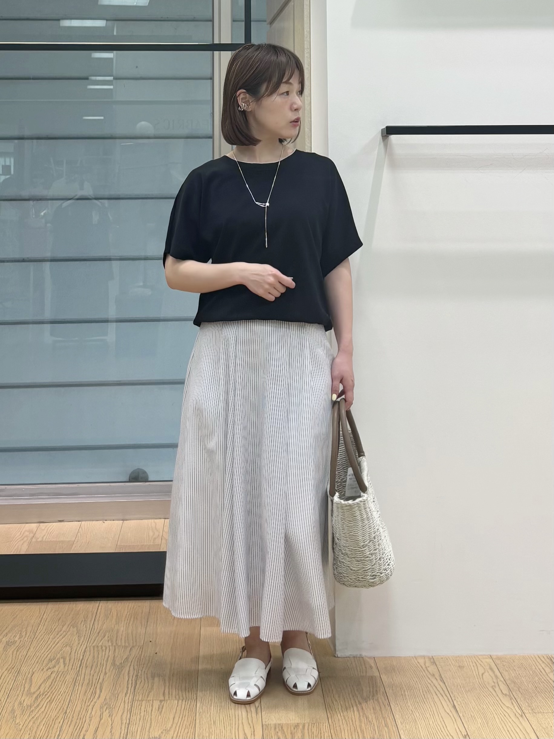 asamiさんの「INDIVI｜【洗える／コットン】ドライタッチさらりニットT」を使ったコーディネート