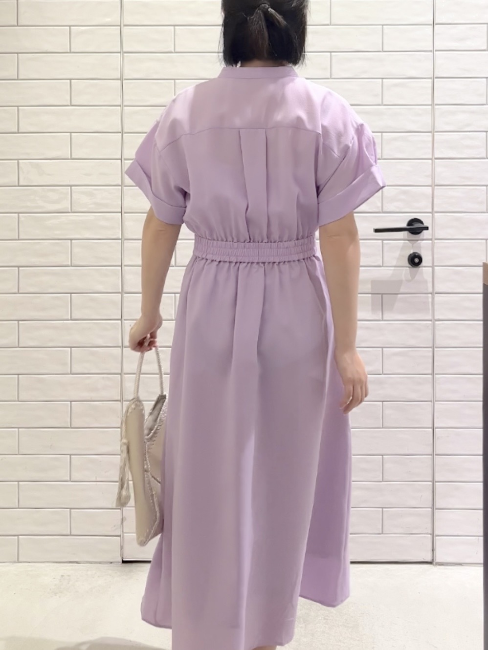 しおりさんの「OPAQUE.CLIP｜【接触冷感／吸水速乾】リネンライク シャツワンピース《洗濯機OK》」を使ったコーディネート