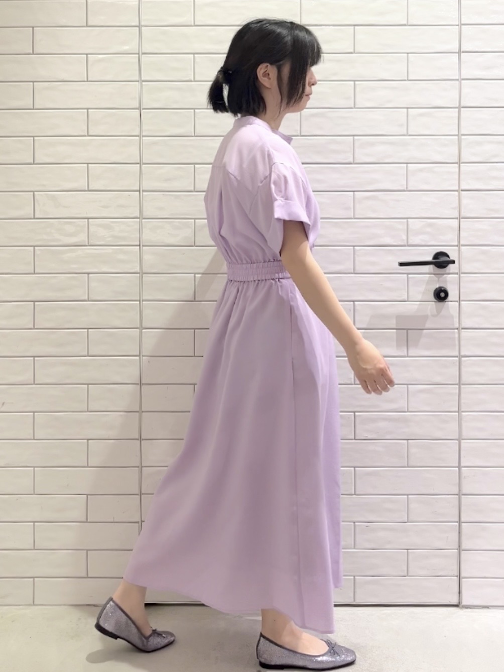 しおりさんの「OPAQUE.CLIP｜【接触冷感／吸水速乾】リネンライク シャツワンピース《洗濯機OK》」を使ったコーディネート