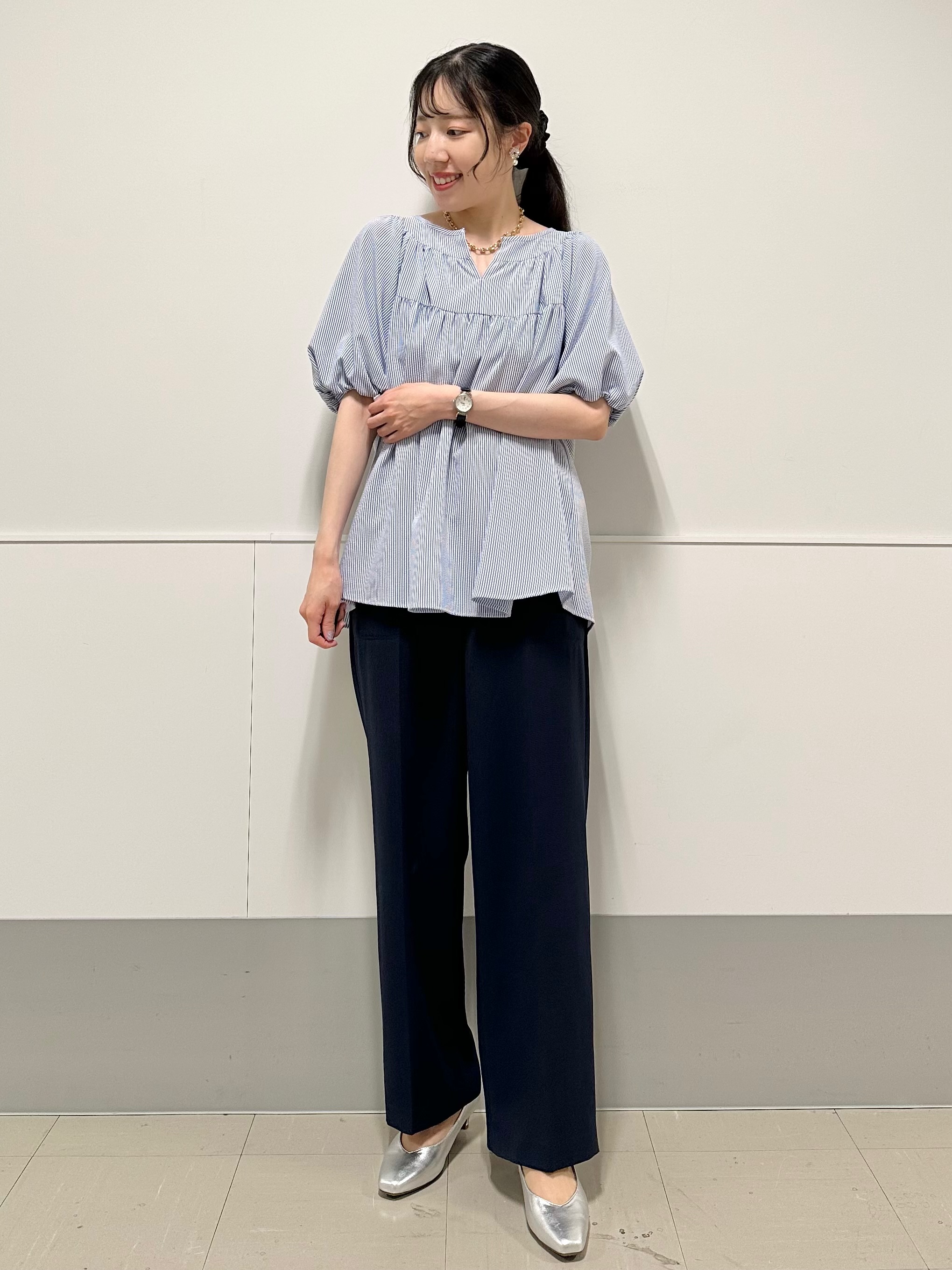 Momoさんの「Reflect｜ギャザーデザインブラウス」を使ったコーディネート