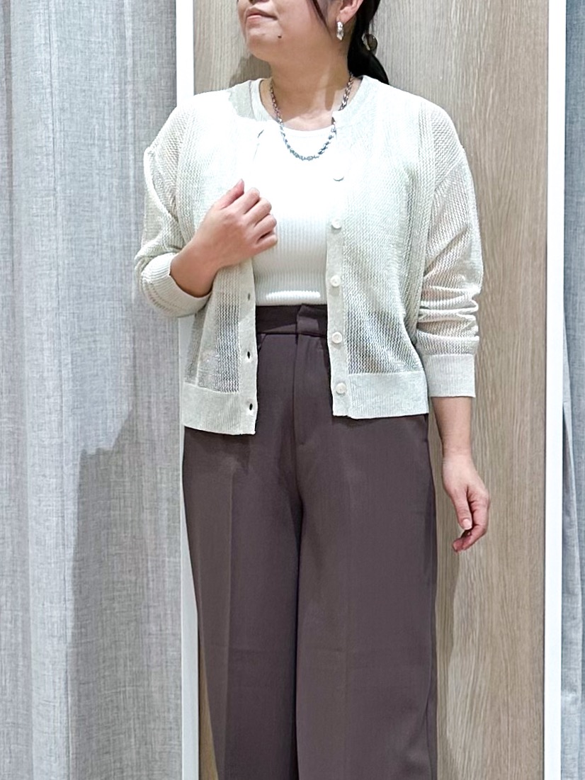 naoさんの「grove｜【貴島明日香さん着用】ラメメッシュキーネックカーディガン」を使ったコーディネート