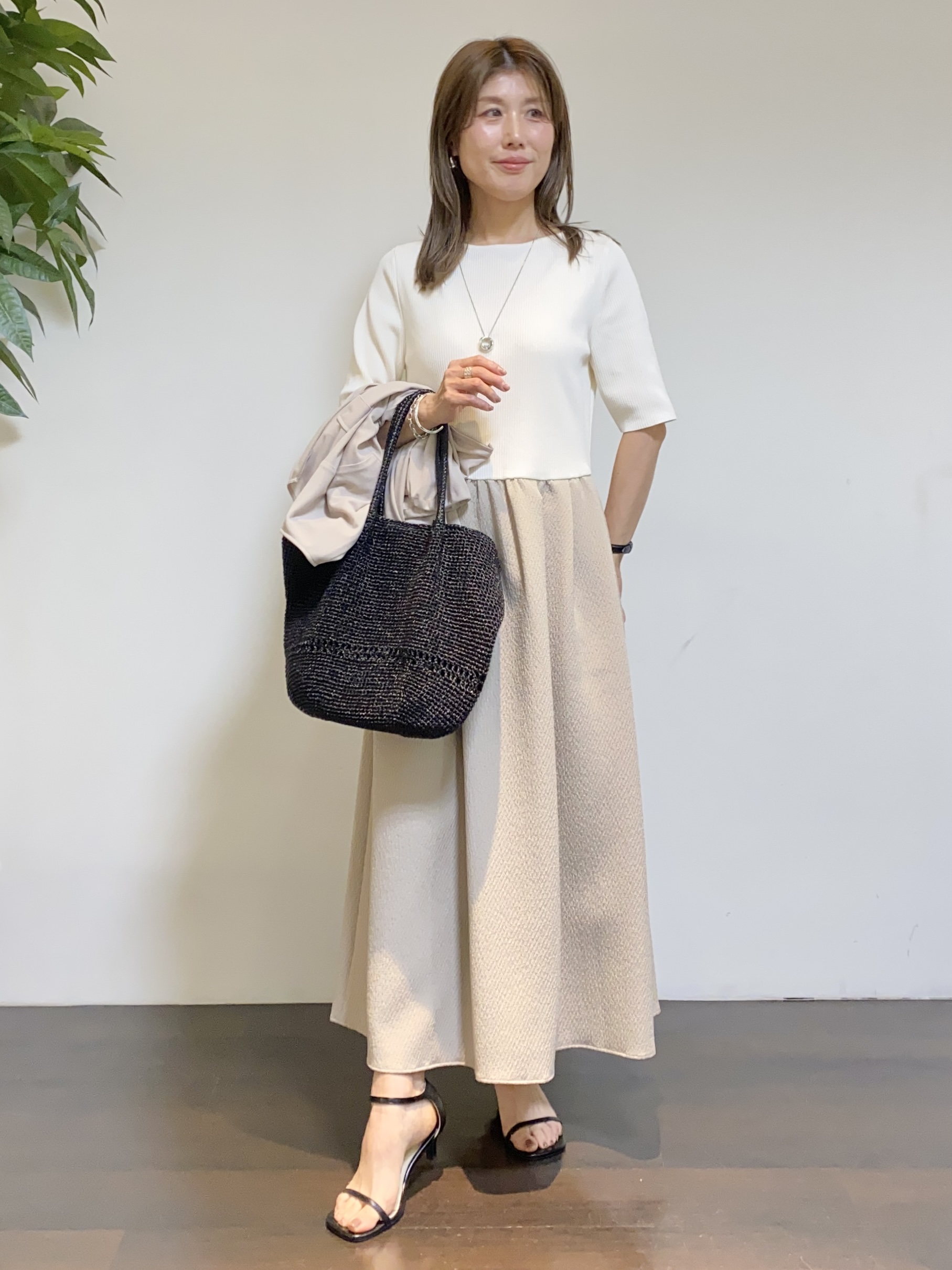 tomoさんの「UNTITLED｜【古畑星夏さん着用/洗える】シアーブルゾン」を使ったコーディネート