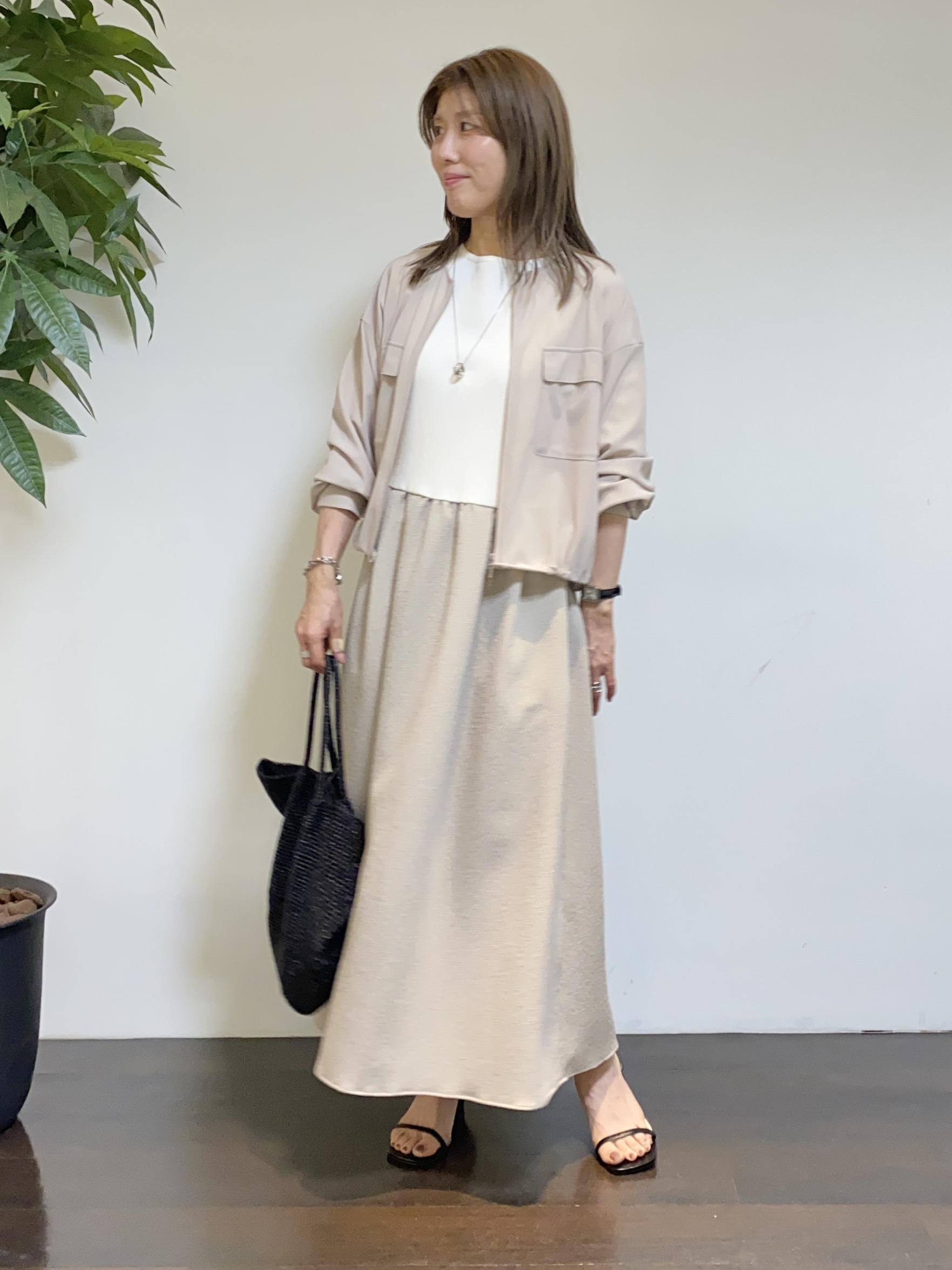 tomoさんの「UNTITLED｜【古畑星夏さん着用/洗える】シアーブルゾン」を使ったコーディネート