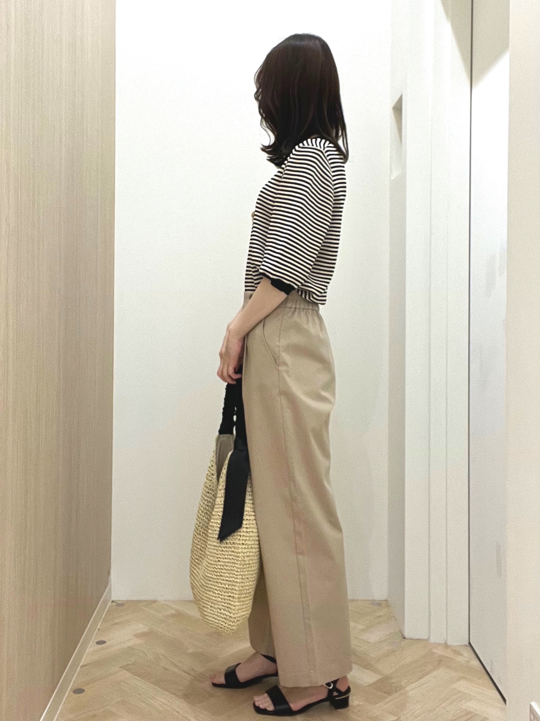  おまつさんの「grove｜【シリーズ累計36万枚/UVカット・ひんやり・洗濯機OK】やわらかドライタッチ 五分袖クルーネックニ」を使ったコーディネート