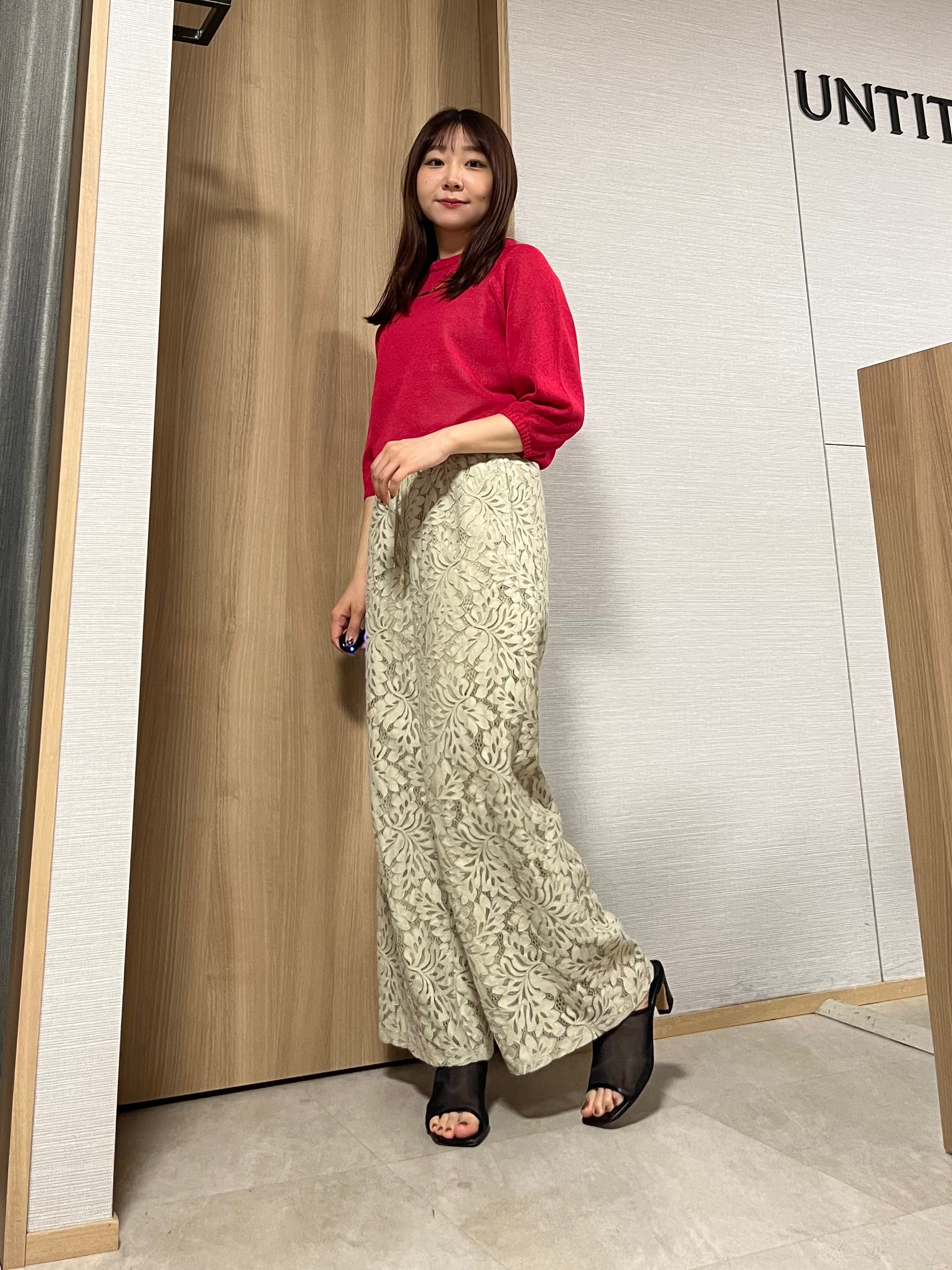 KAHOさんの「UNTITLED｜【洗える/ゆったり】クルーネックドライニット」を使ったコーディネート