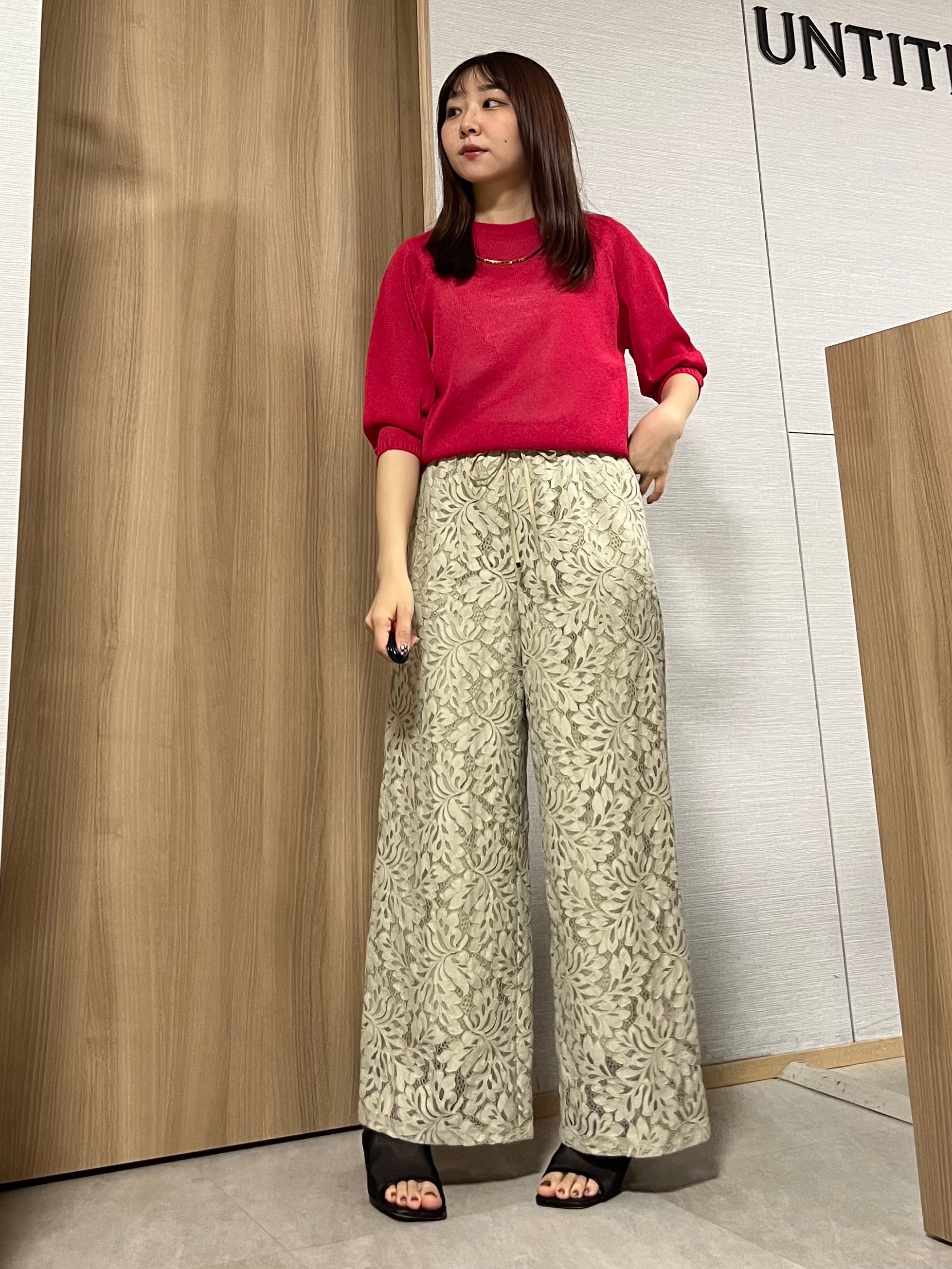 KAHOさんの「UNTITLED｜【洗える/ゆったり】クルーネックドライニット」を使ったコーディネート