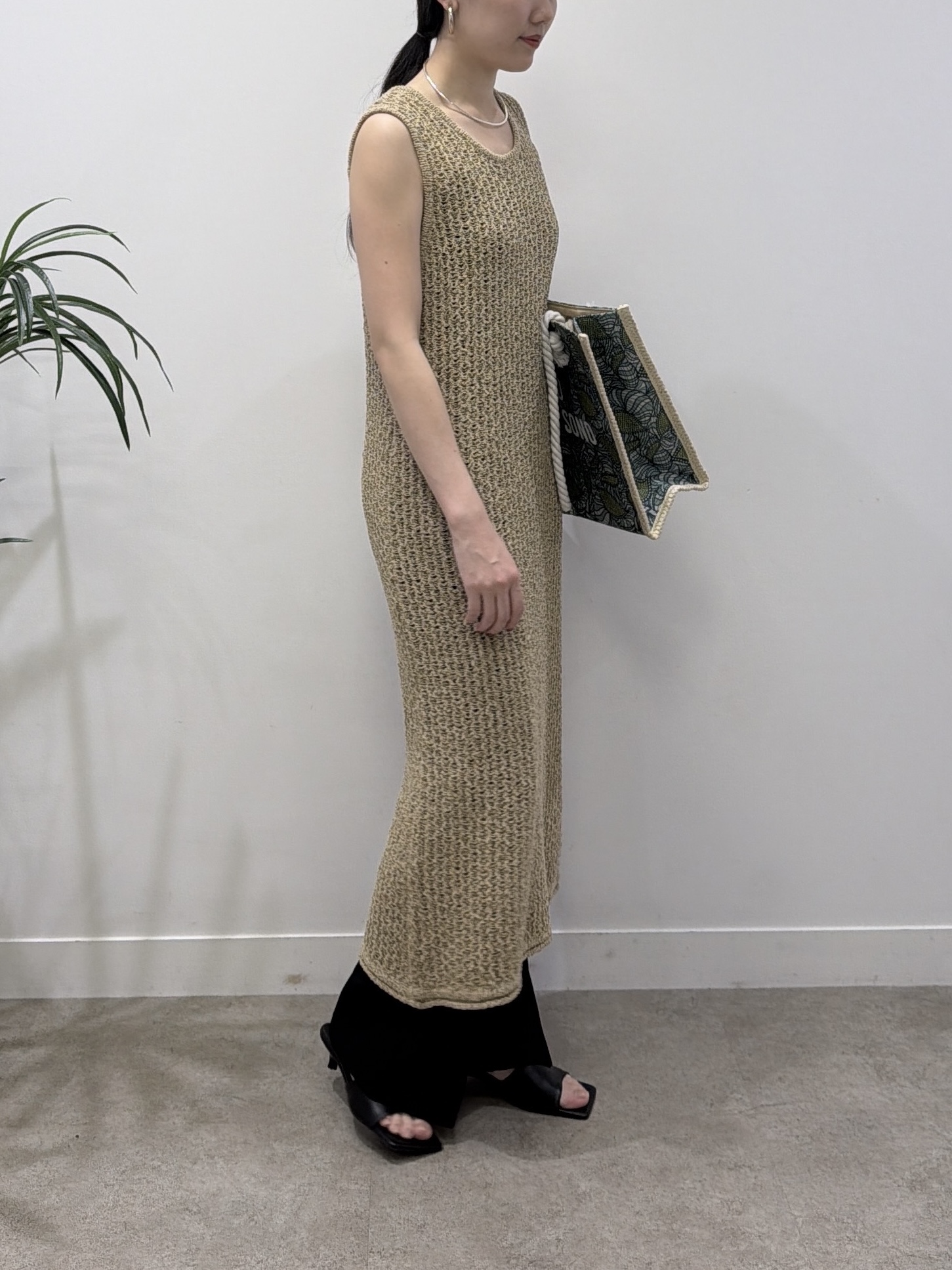 rinaさんの「INDIVI｜メランジニットワンピース」を使ったコーディネート