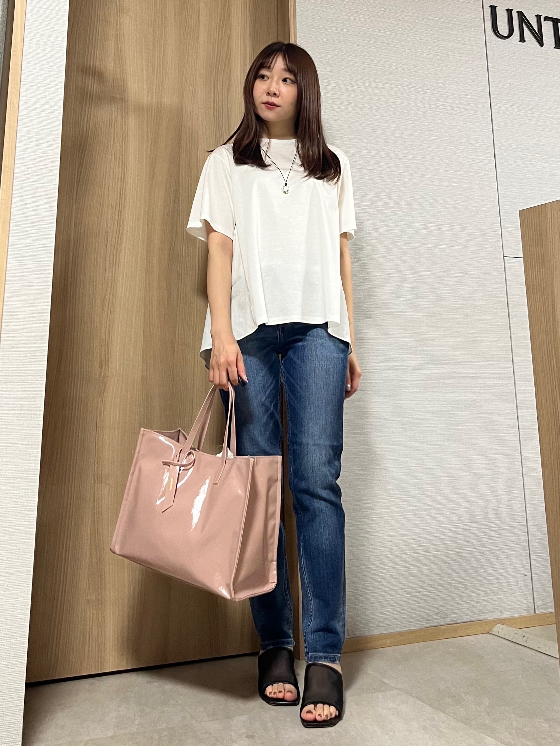 KAHOさんの「UNTITLED｜【洗える/Tシャツ】異素材ドッキングプルオーバー」を使ったコーディネート