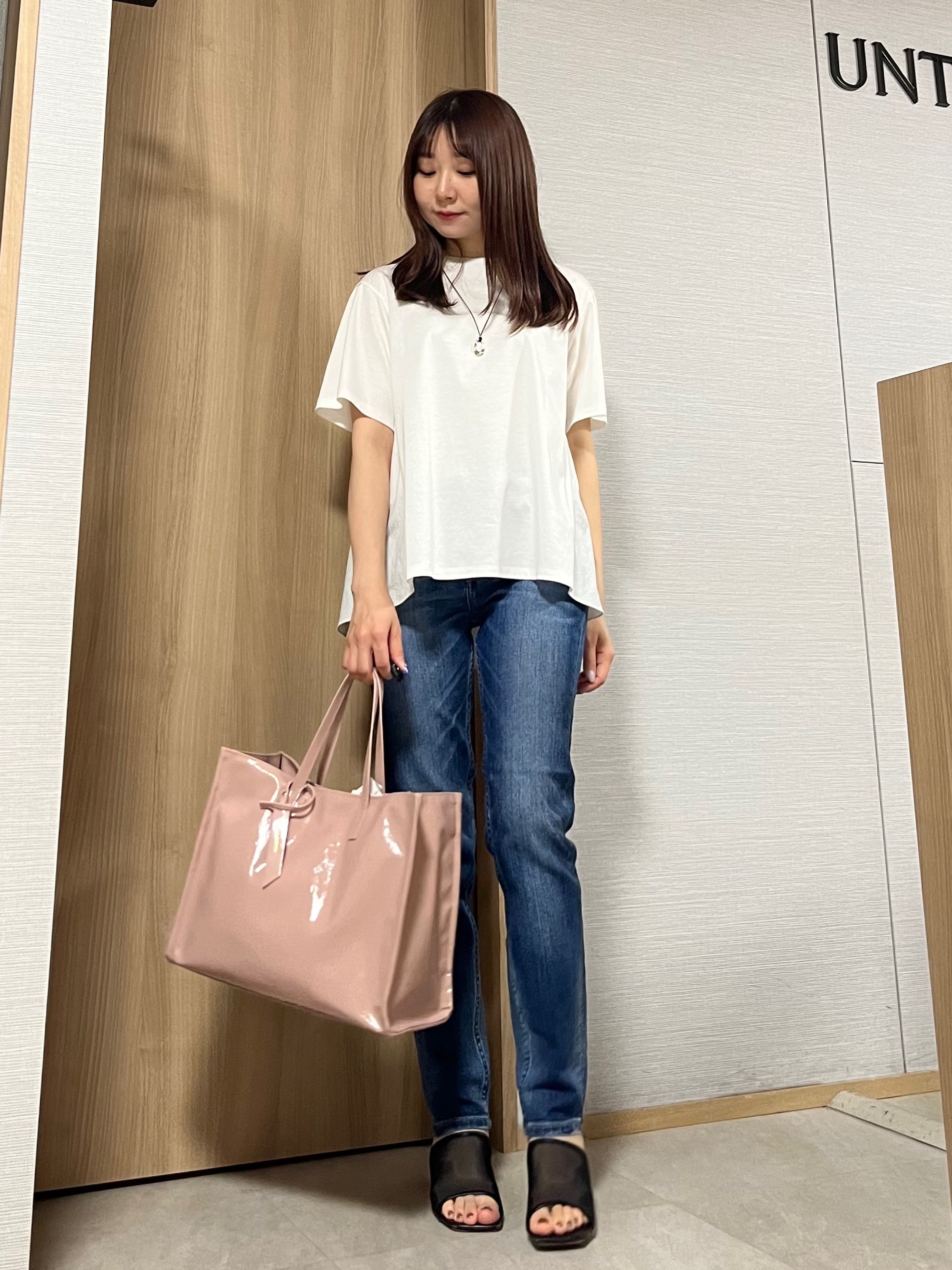 KAHOさんの「UNTITLED｜【洗える/Tシャツ】異素材ドッキングプルオーバー」を使ったコーディネート