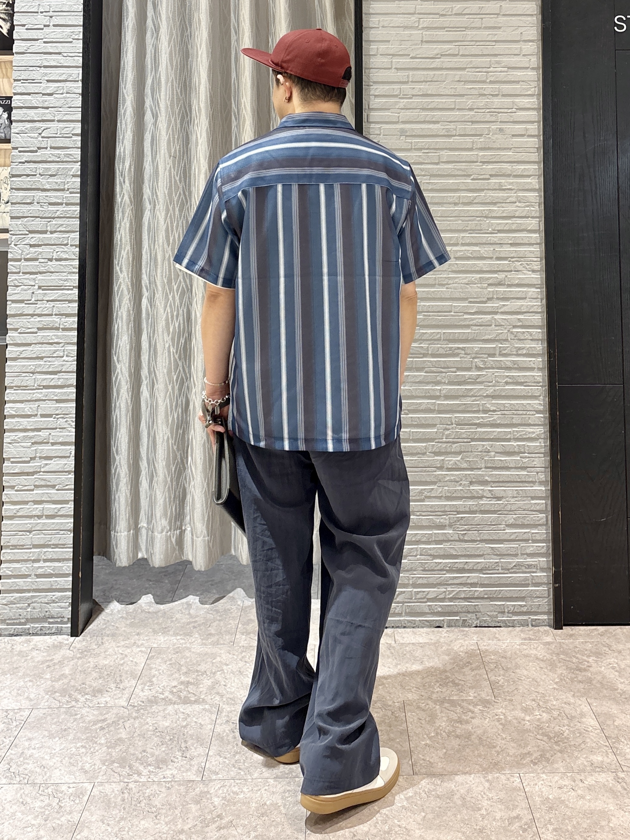 Pーyamaさんの「THE SHOP TK｜メッシュ ストライプ半袖シャツ 洗濯機OK／通気性◎」を使ったコーディネート