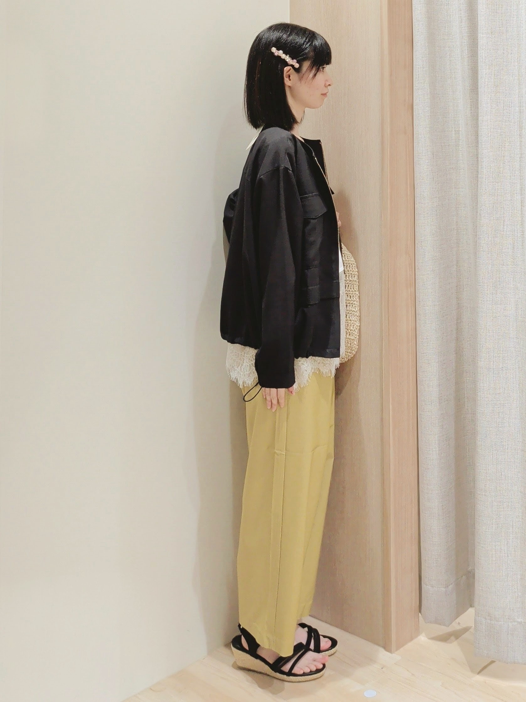 Yuiさんの「grove｜【貴島明日香さん着用・洗える】麻調ノーカラーブルゾン」を使ったコーディネート