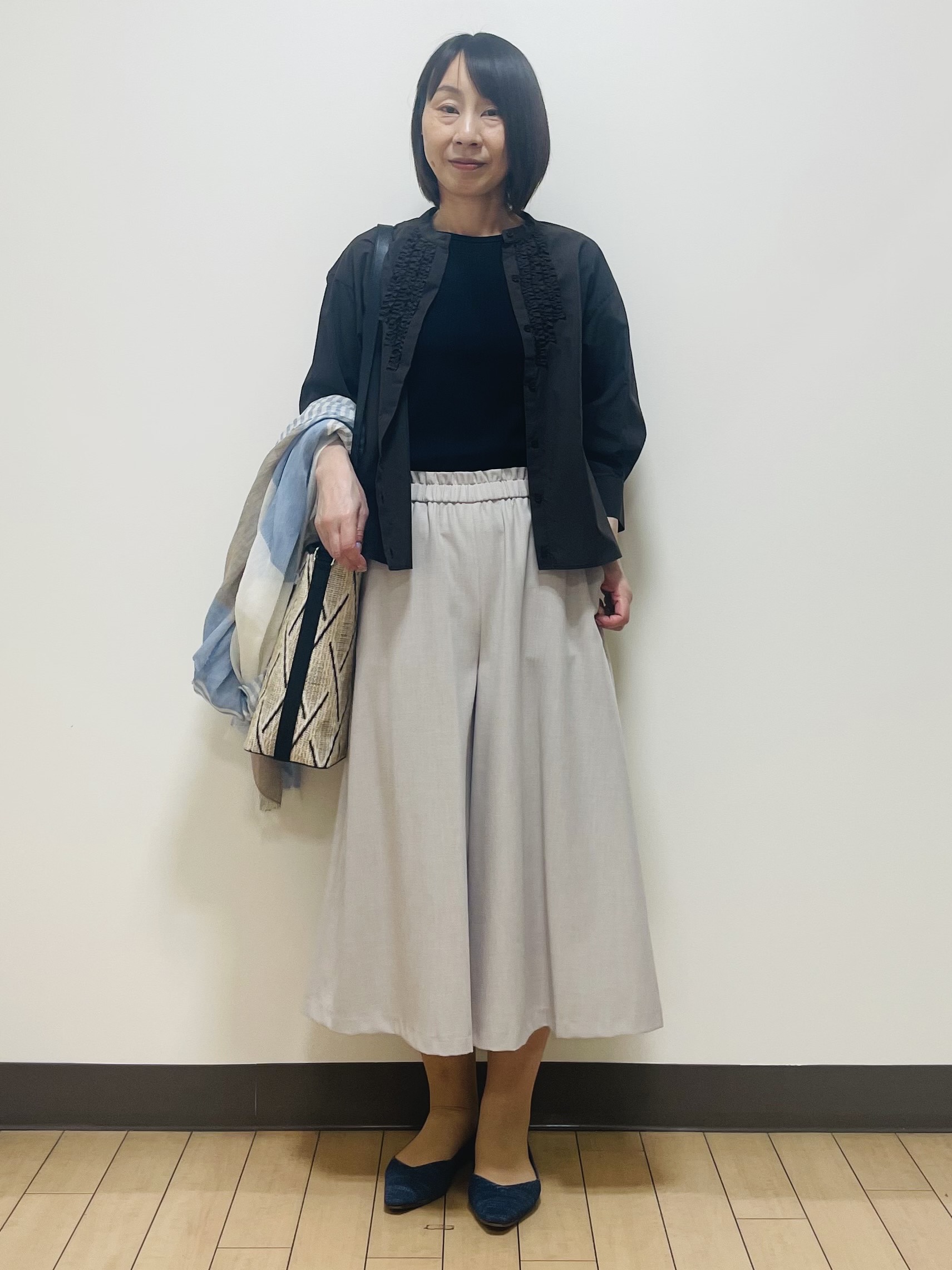 Riiさんの「Reflect｜【接触冷感】八分袖フロントフリルブラウス」を使ったコーディネート